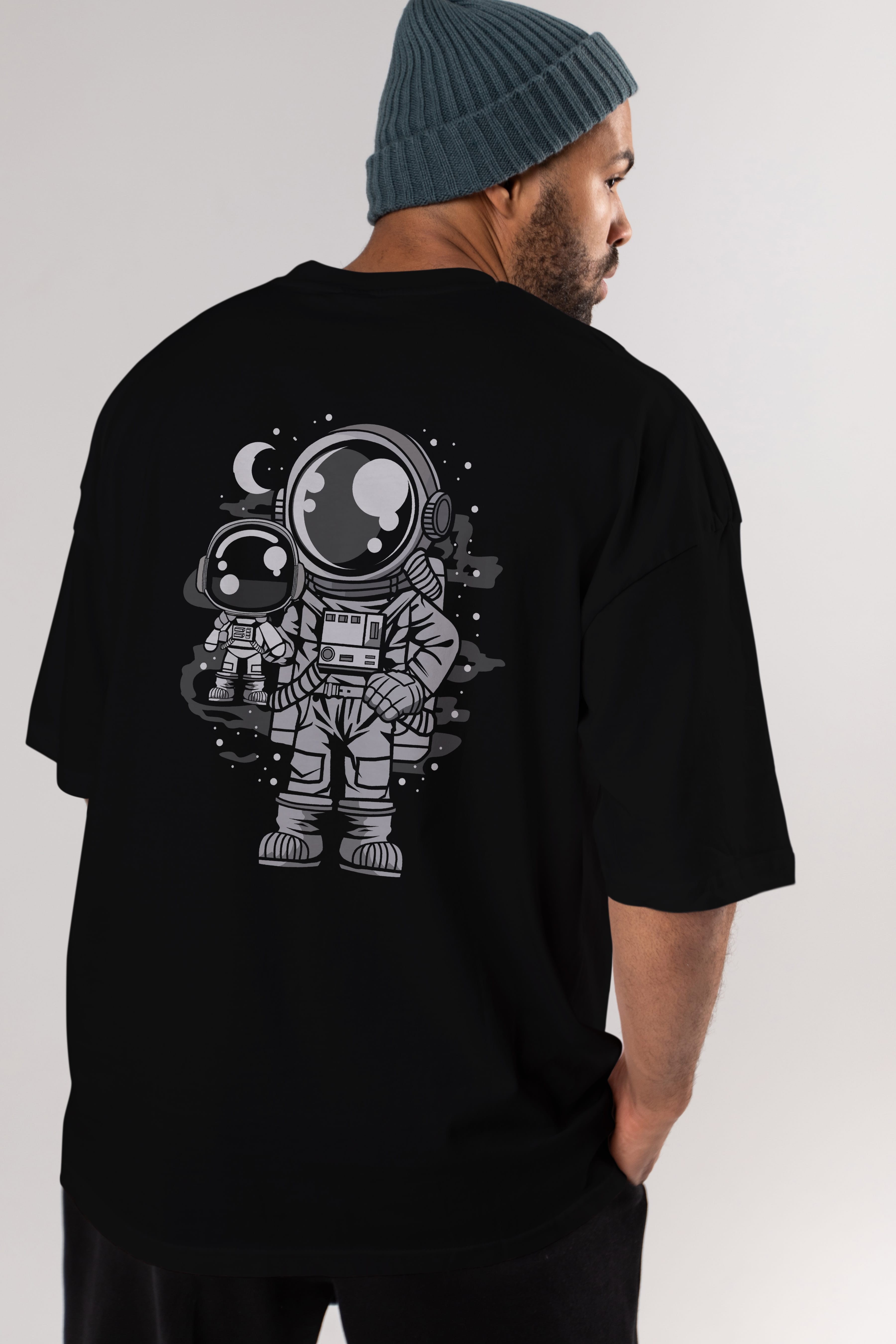 Astronaut And His Doll Arka Baskılı Oversize t-shirt Erkek Kadın Unisex