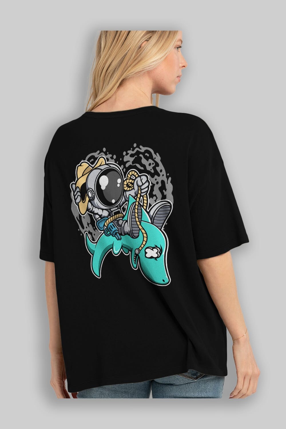 Astronaut Riding Shark Arka Baskılı Oversize t-shirt Erkek Kadın Unisex