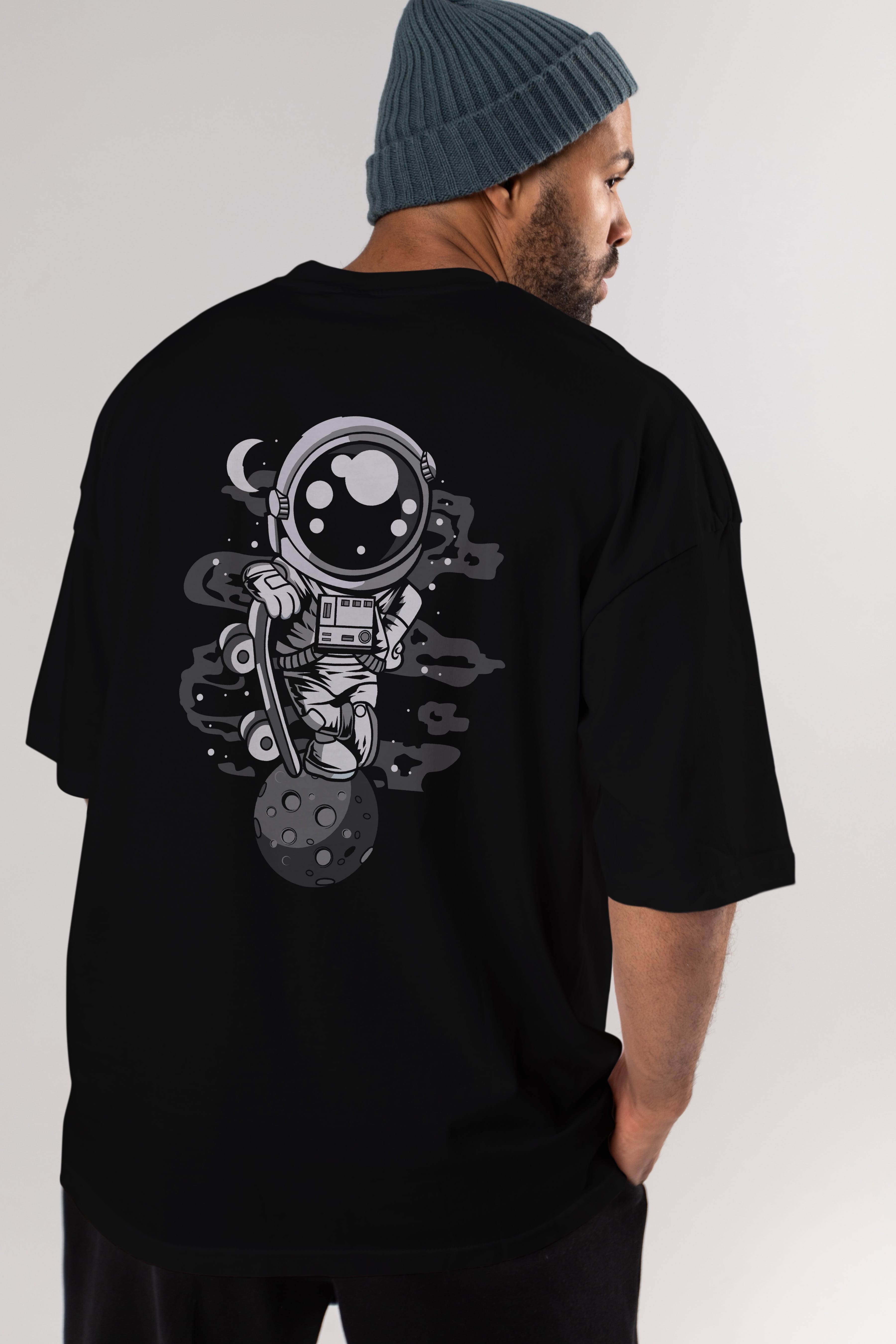 Astronaut Skater Boy Arka Baskılı Oversize t-shirt Erkek Kadın Unisex