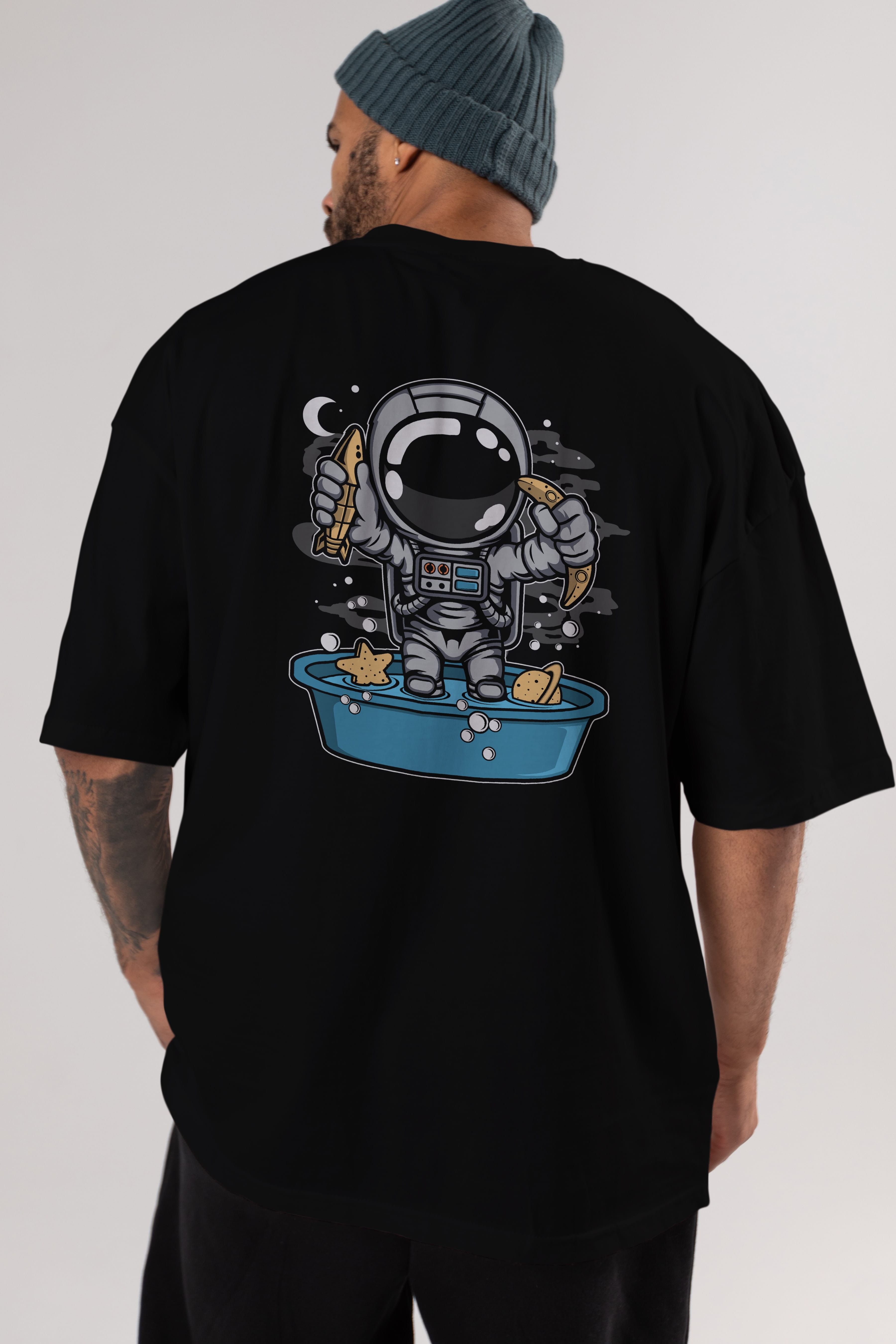 Astronaut Bath Tub Arka Baskılı Oversize t-shirt Erkek Kadın Unisex