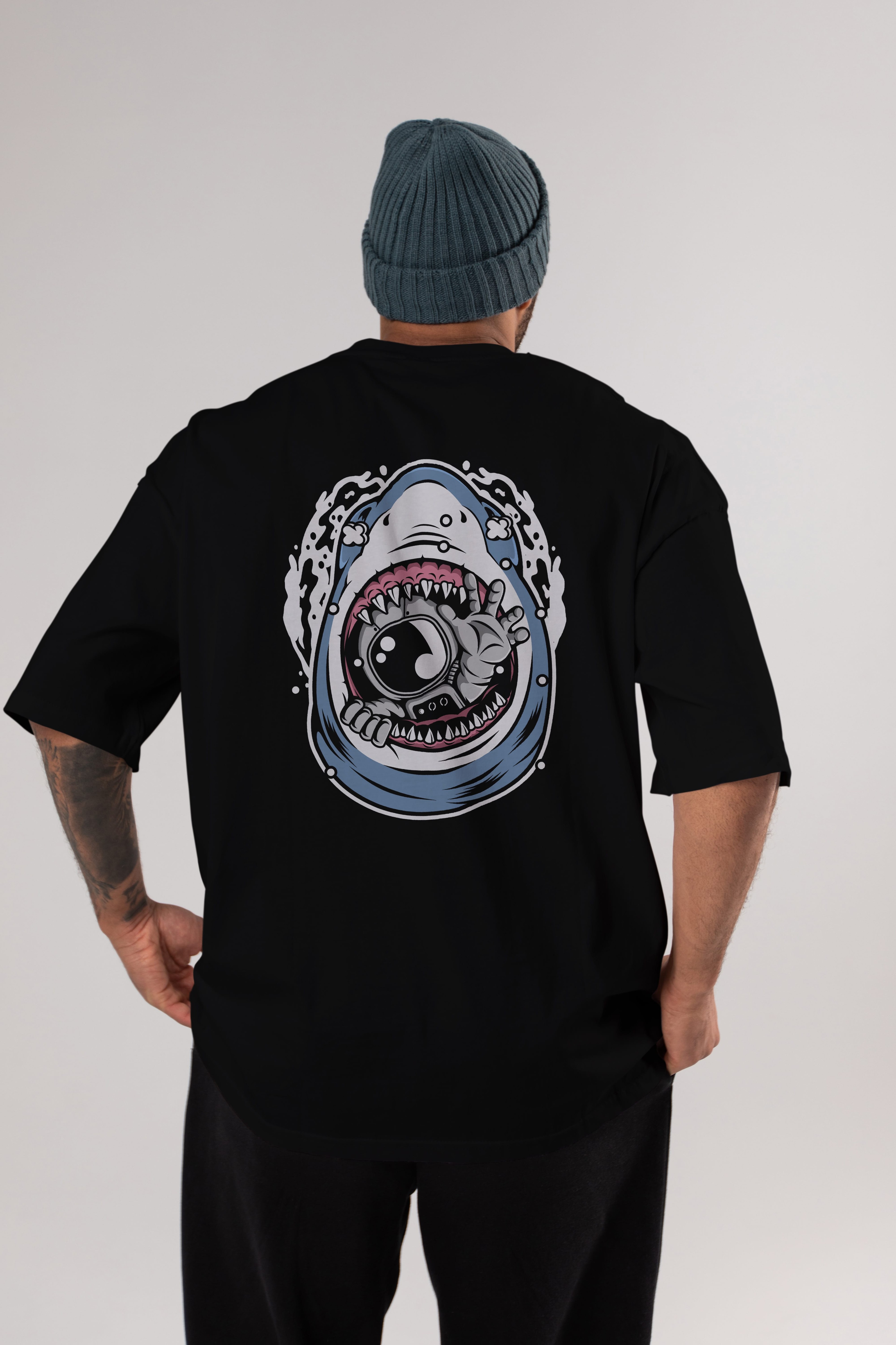 Astronaut Shark Arka Baskılı Oversize t-shirt Erkek Kadın Unisex