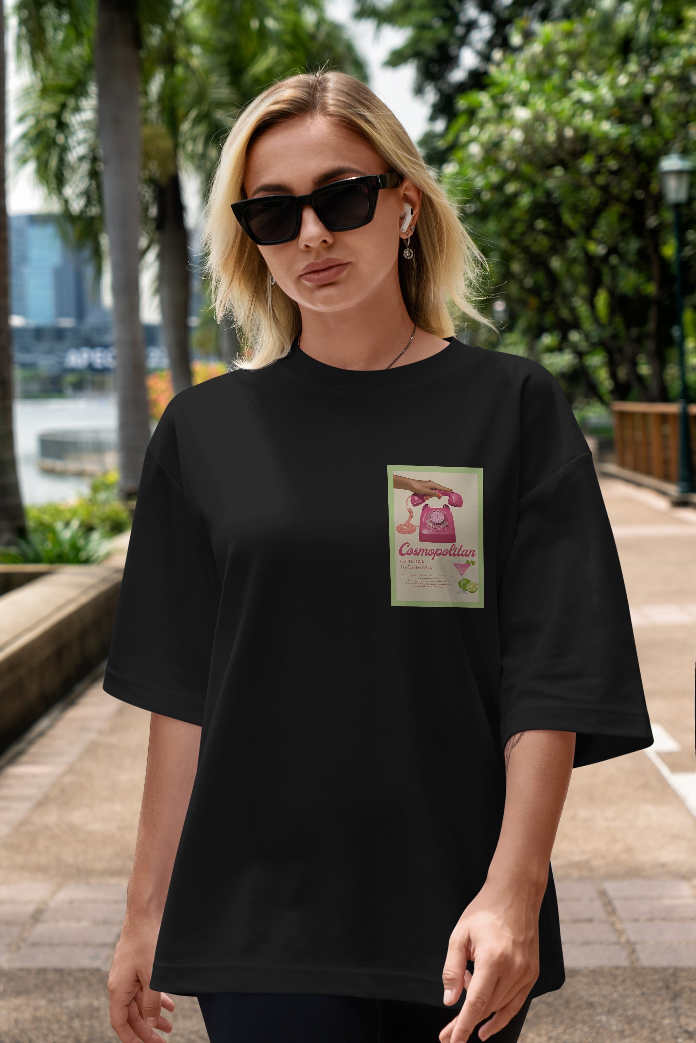 Cosmopolitan 5 Ön Sol Baskılı Oversize t-shirt Erkek Kadın Unisex %100 Pamuk Bisiklet Yaka tişort