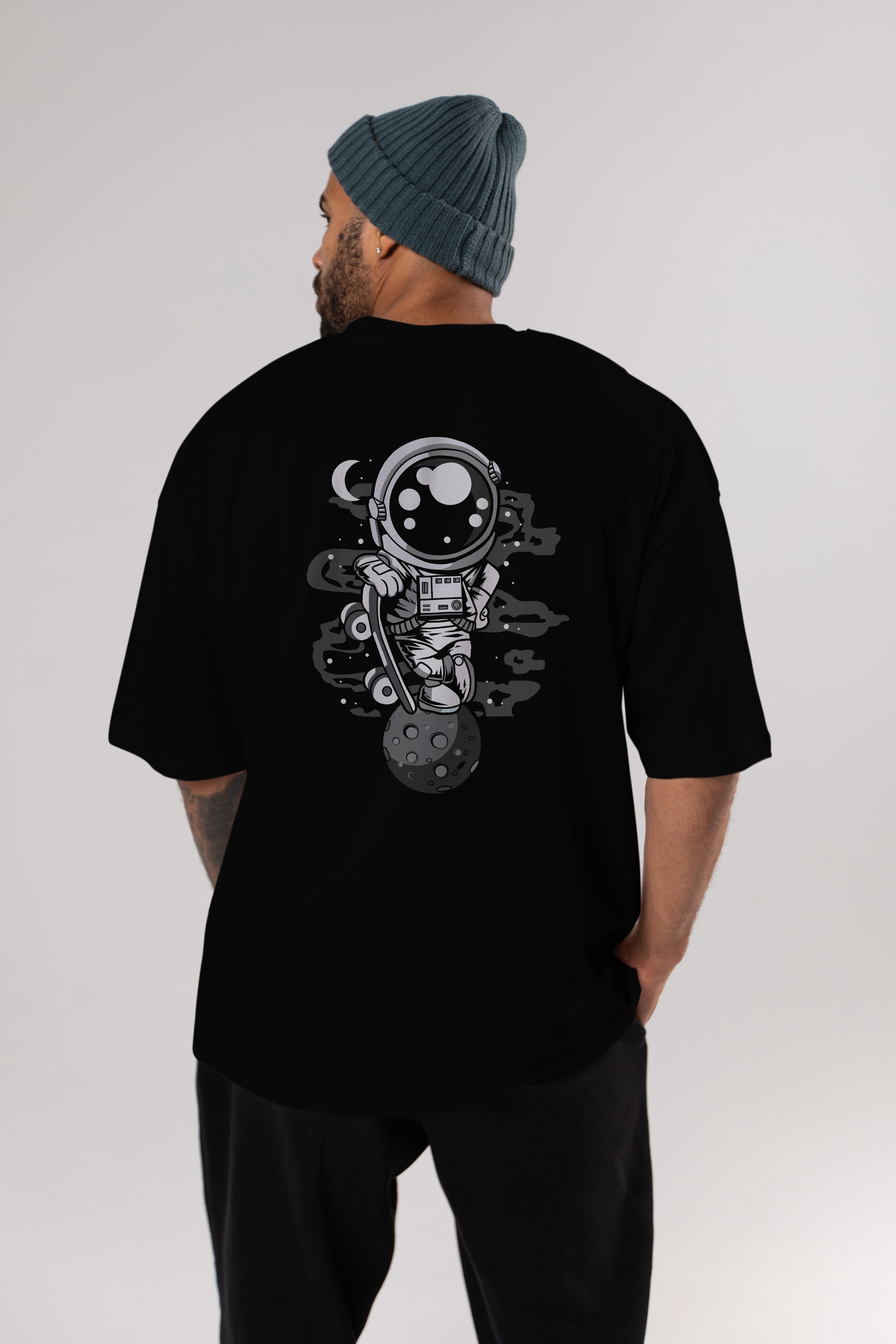 Astronaut Skater Boy Arka Baskılı Oversize t-shirt Erkek Kadın Unisex