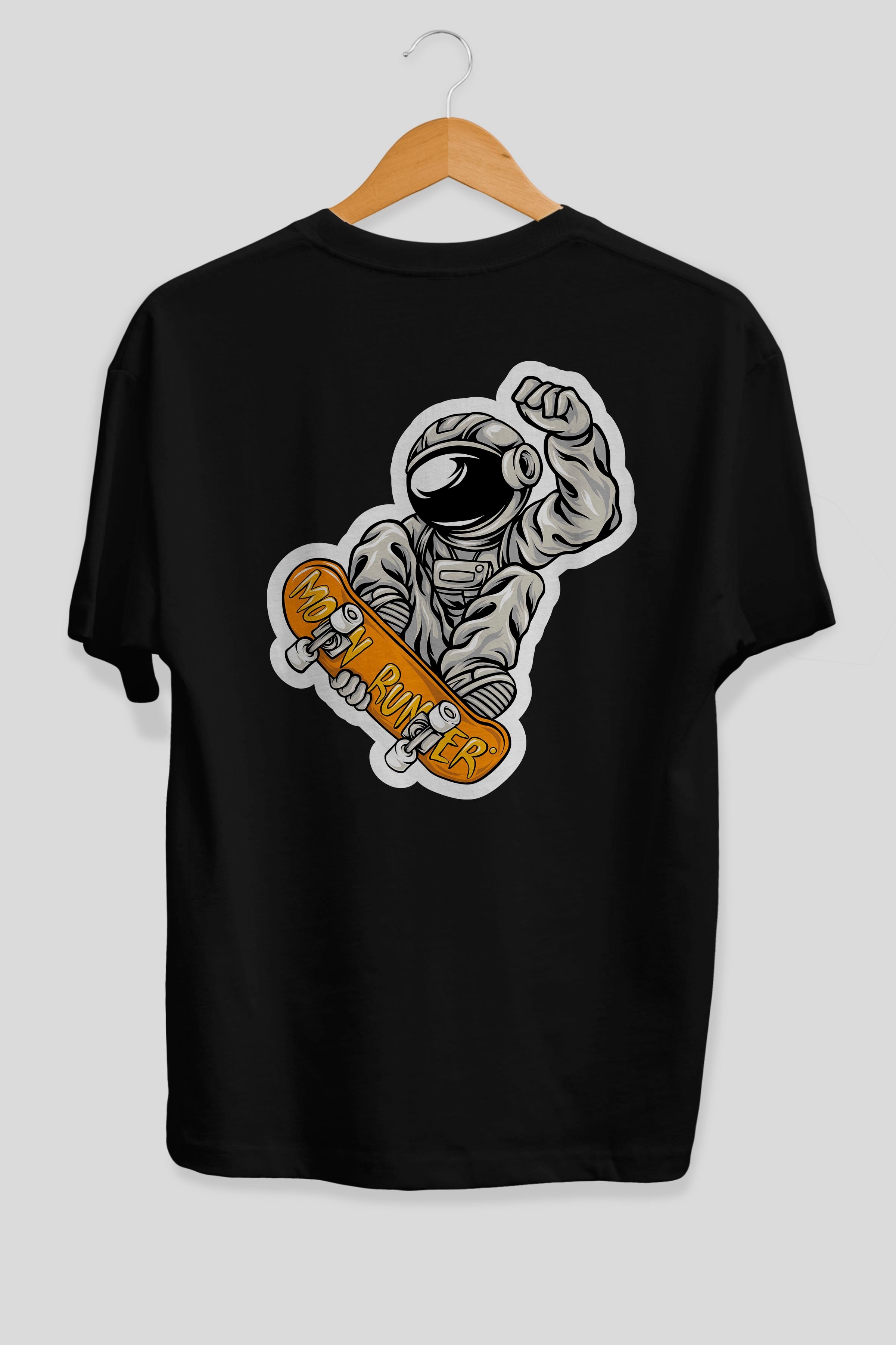 Moon Runner Sticker Arka Baskılı Oversize t-shirt Erkek Kadın Unisex