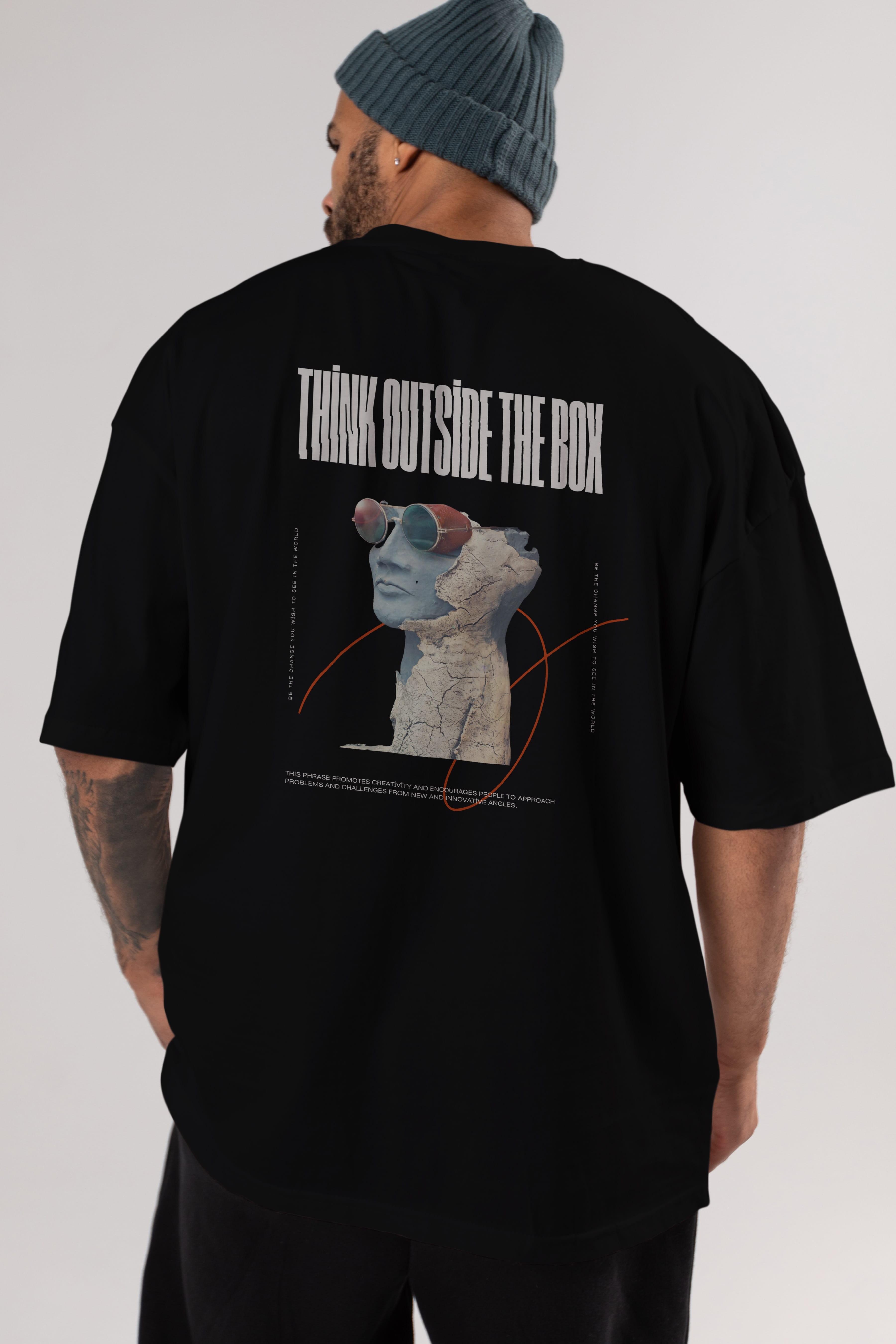 Think Outside The Box Arka Baskılı Oversize t-shirt Erkek Kadın Unisex