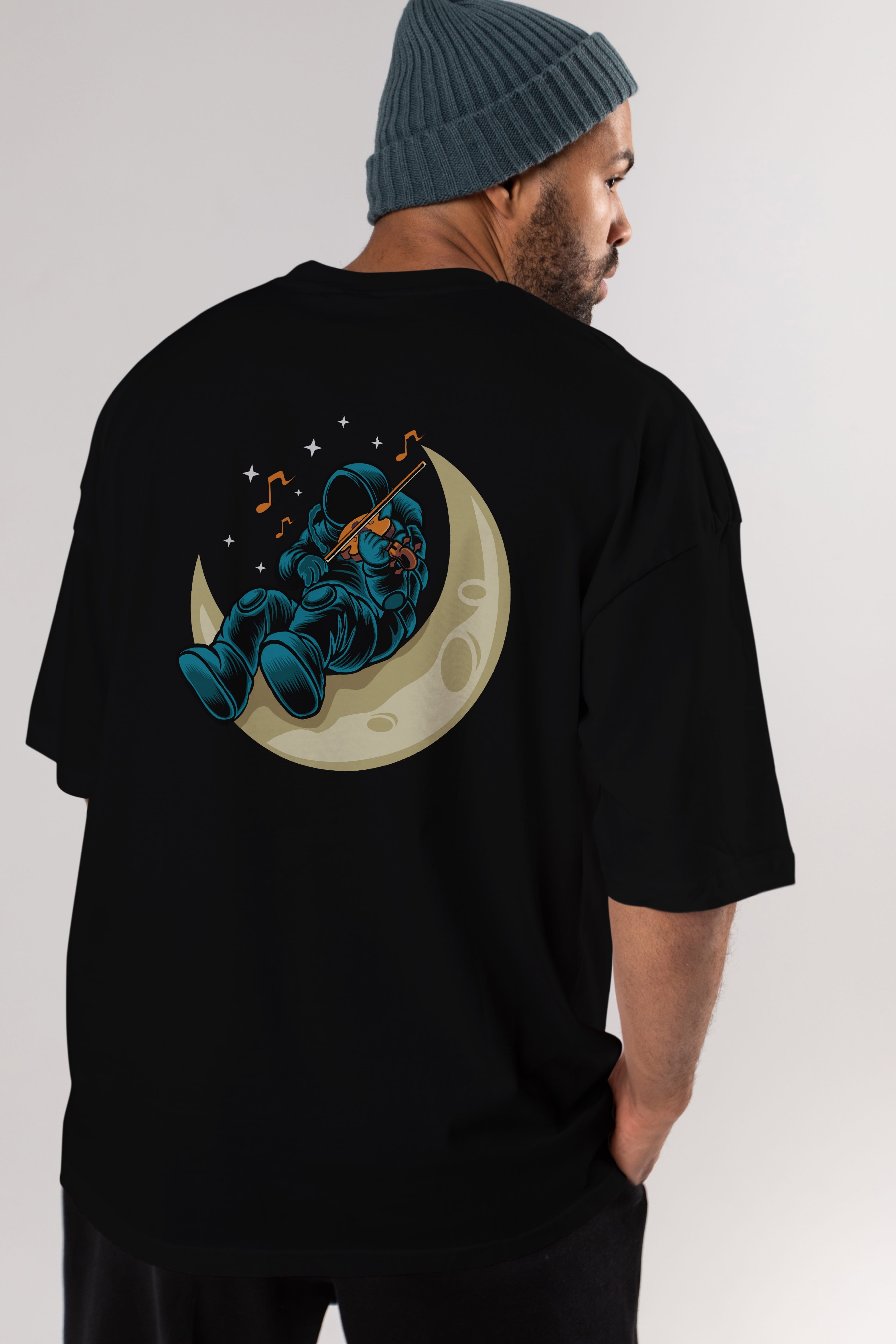 Playing Vionist in Space Arka Baskılı Oversize t-shirt Erkek Kadın Unisex