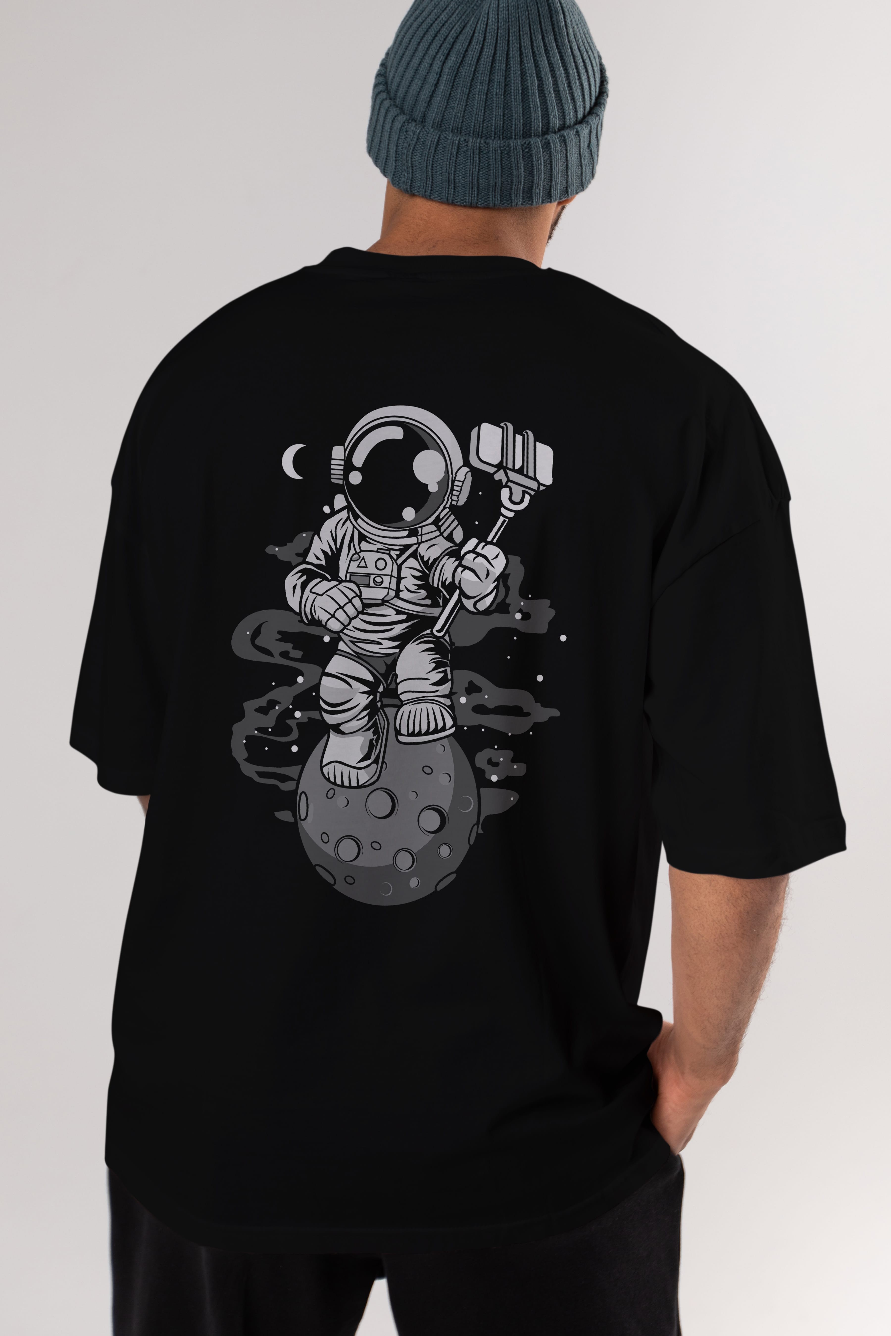 Astronaut Selfie Arka Baskılı Oversize t-shirt Erkek Kadın Unisex