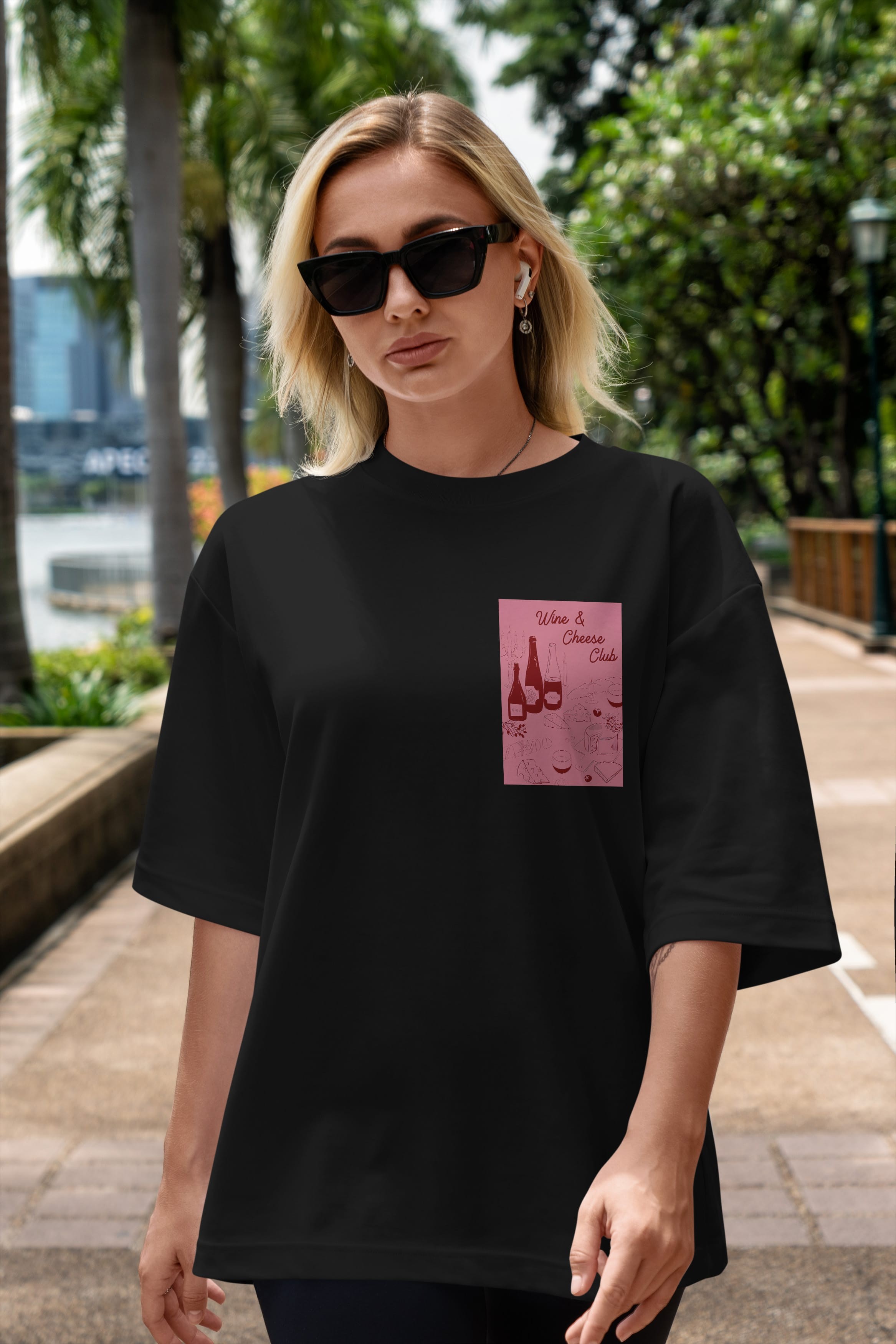 Wine Cheese Club Ön Sol Baskılı Oversize t-shirt Erkek Kadın Unisex %100 Pamuk Bisiklet Yaka tişort