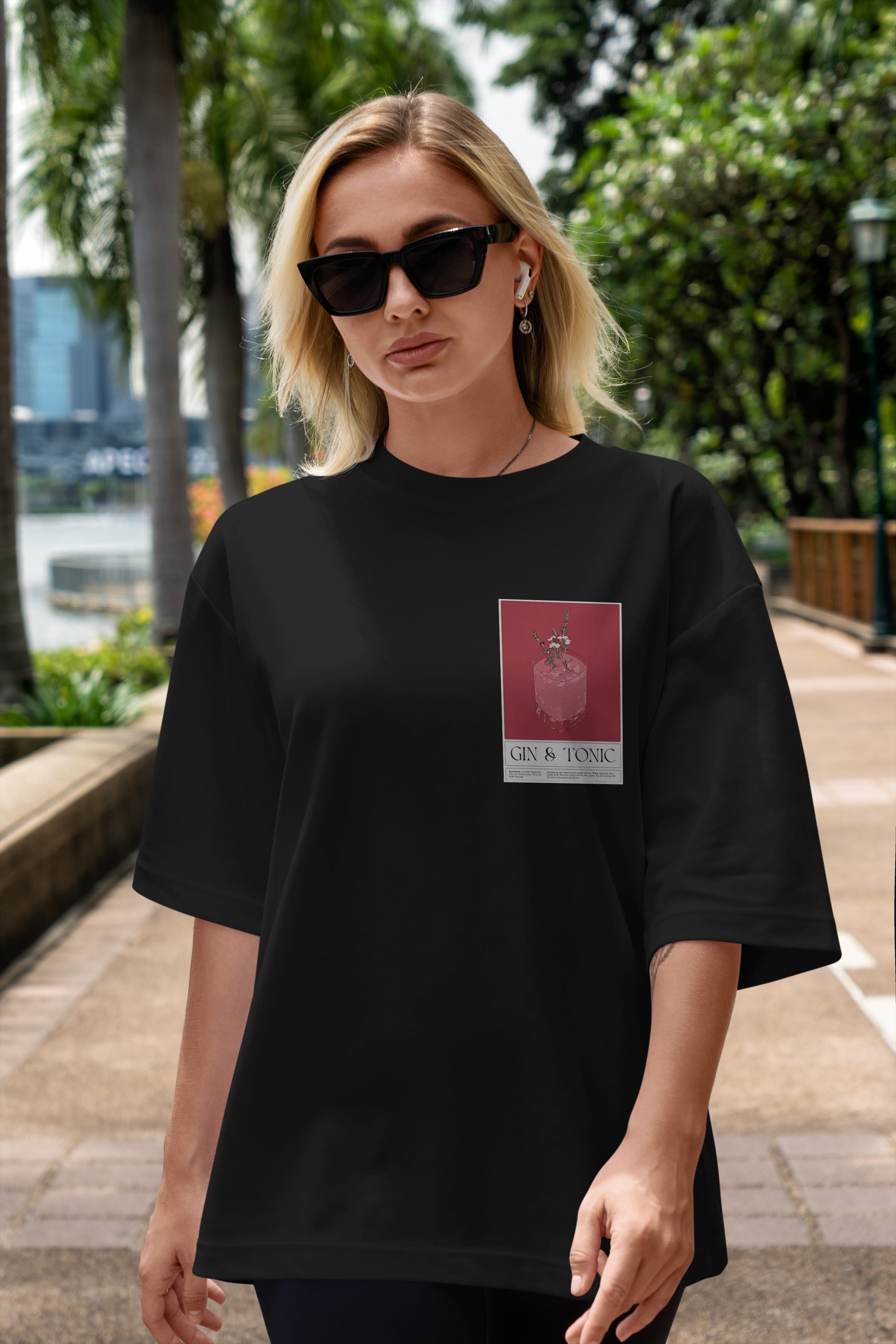 Gin Tonic 4 Ön Sol Baskılı Oversize t-shirt Erkek Kadın Unisex %100 Pamuk Bisiklet Yaka tişort