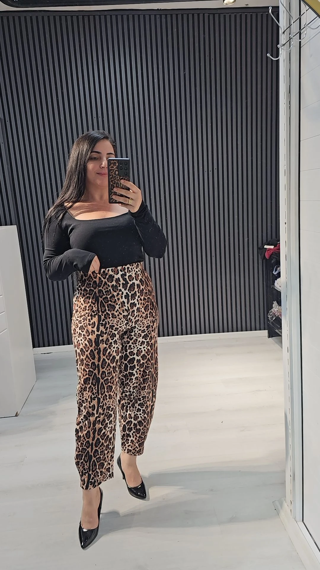 leopar pantolon nubuk kumaş olduca rahat ve esnek bel lastikli ✨️