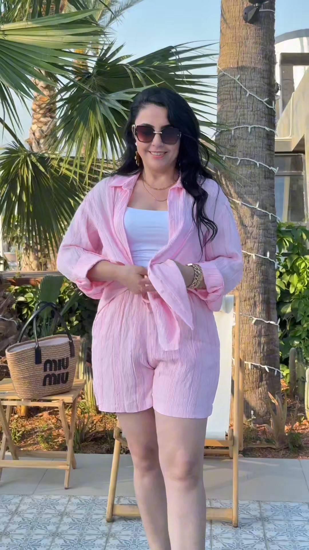 Pembe rengi şortlu takım