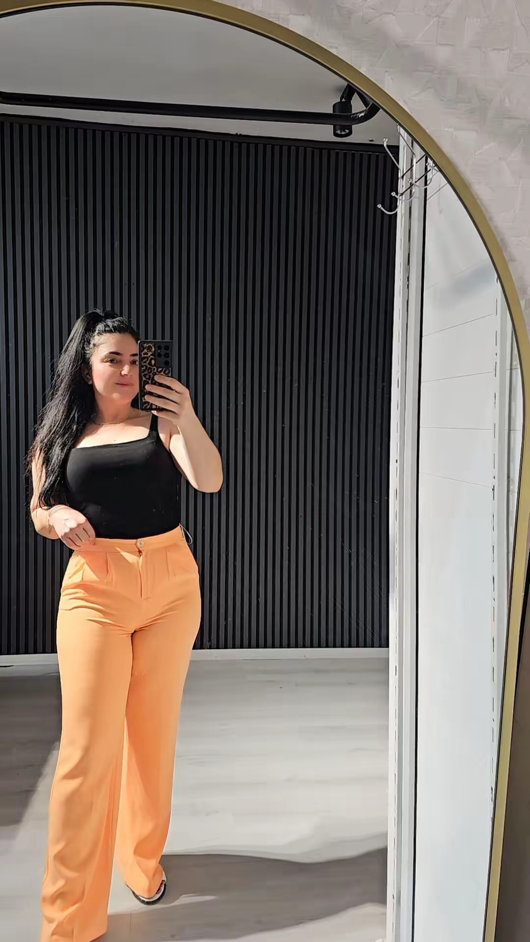 kumaş pantolon siyah askılı konbin olarak şok fiyat ✨️✨️
