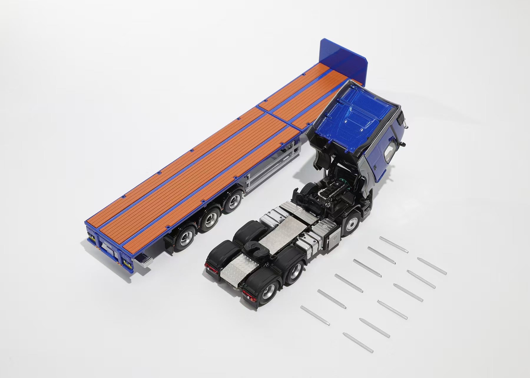 GCD BENZ Actros 3 axle tractor with retractable trailer (trailer) A/Blue KS101-497