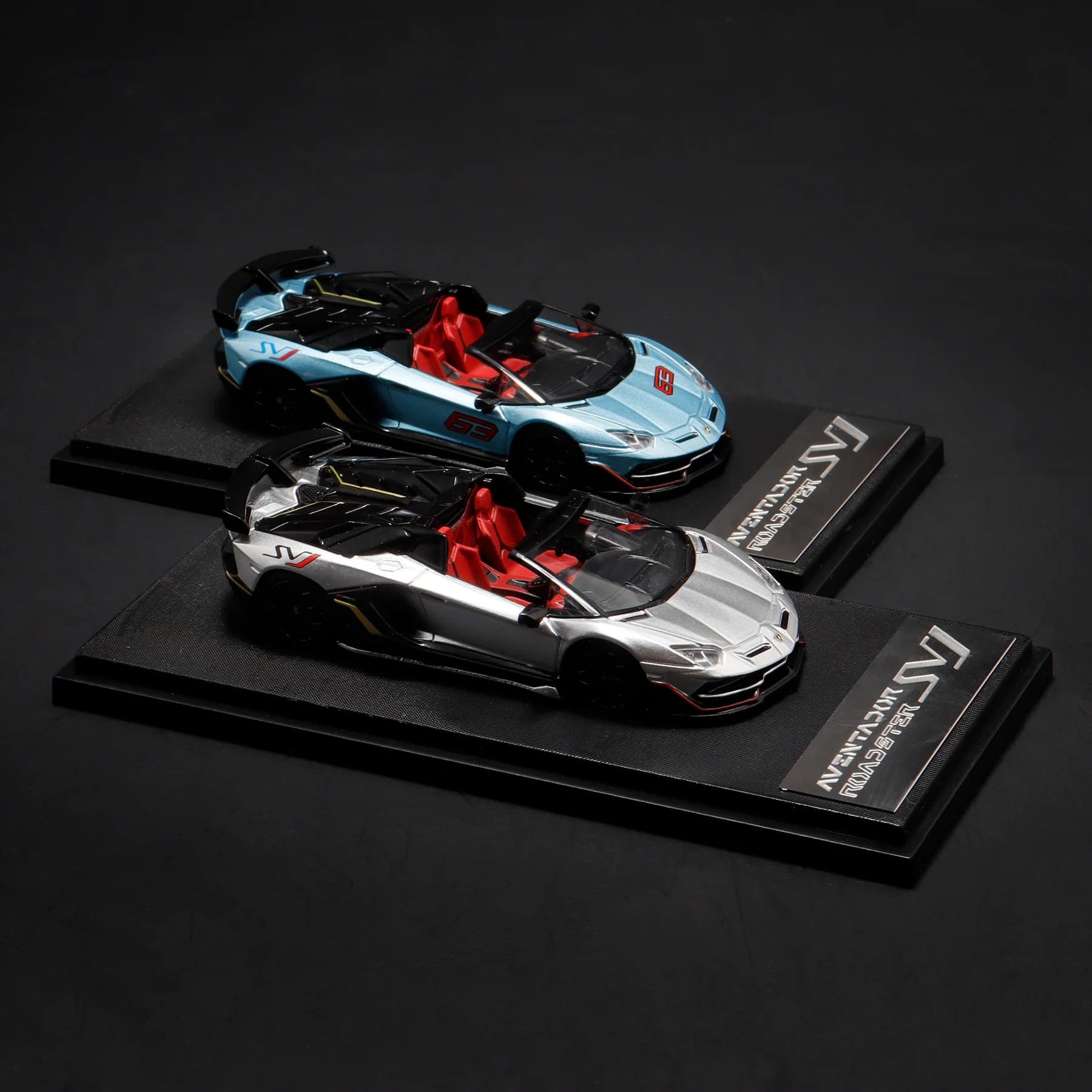 Maxwell Lamborghini Aventador svj63 Roadster