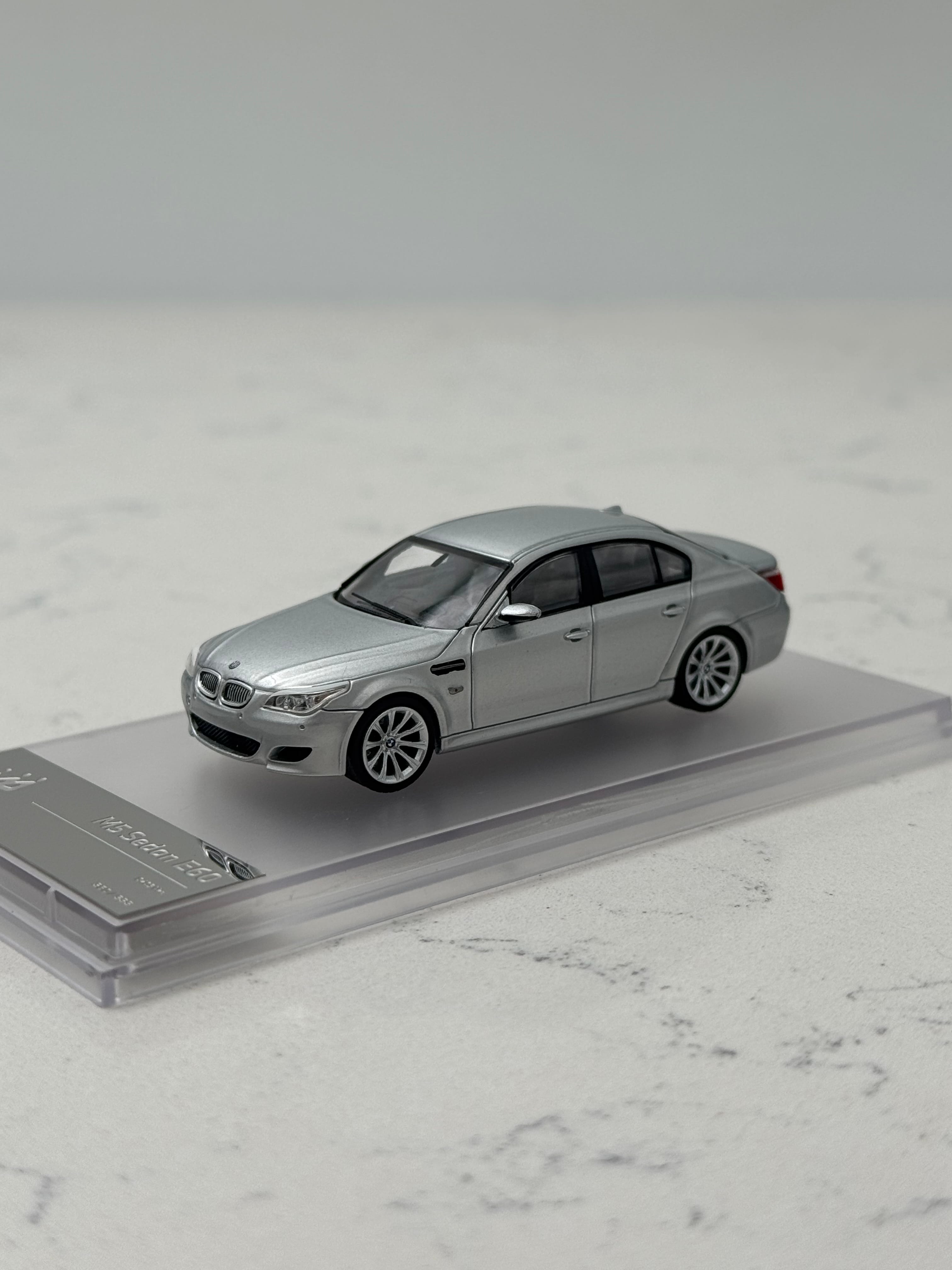 KING MODEL BMW M5 E60 Sedan+Station Vagon 