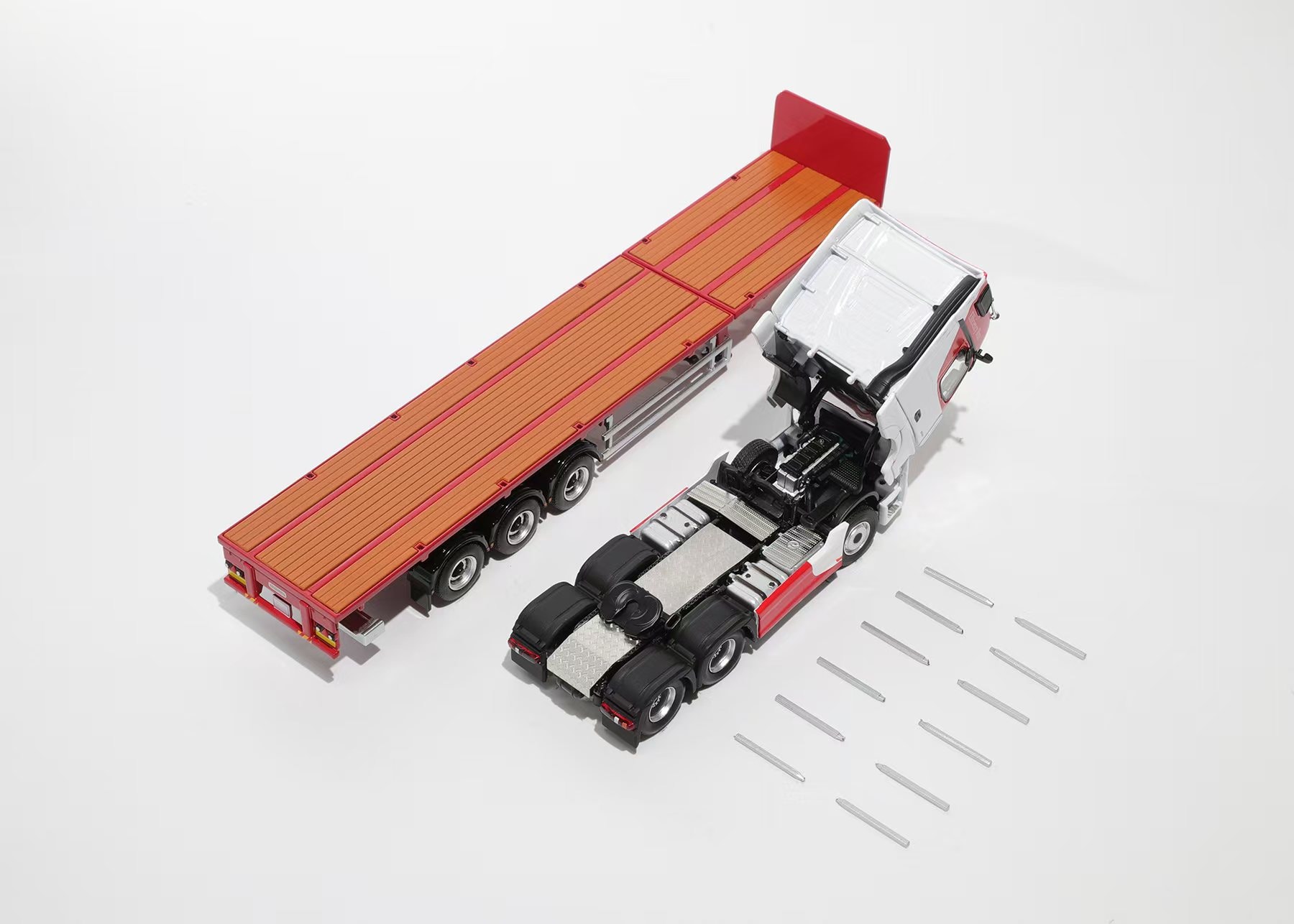 GCD BENZ Actros 3 axle tractor with retractable trailer (trailer) C/Red and White KS101-498