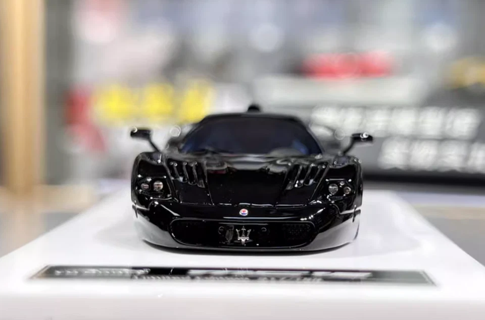 YM MODEL Maserati MC12 Stradale 199 LIMITED