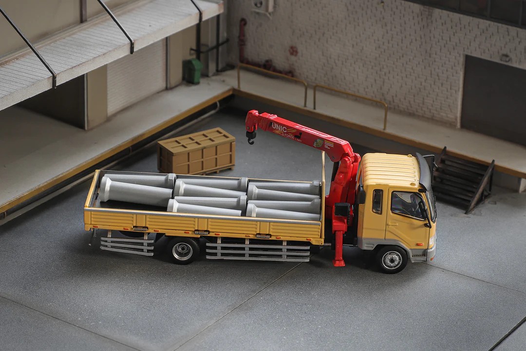 GCD Mitsubishi Fuso Boom Truck