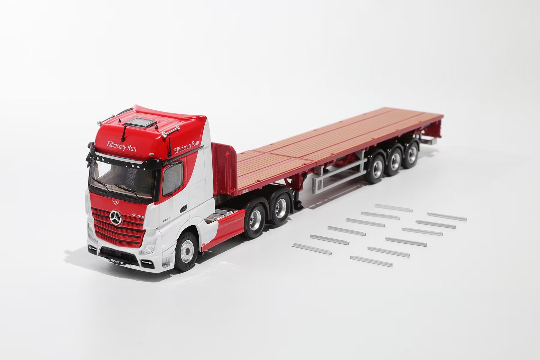 GCD BENZ Actros 3 axle tractor with retractable trailer (trailer) C/Red and White KS101-498