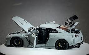 PGM NISSAN SKYLINE GT-R R35 PANDEM WITH ENGINE LUXURY 