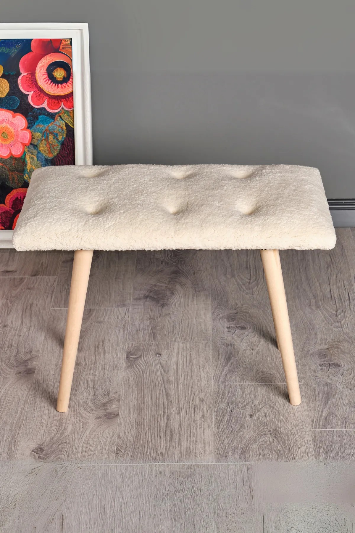 BENK - Retro  Puf | Ahşap Ayaklı | Kuzu Tüyü Bench Koltuk | Makyaj Pufu - Bej