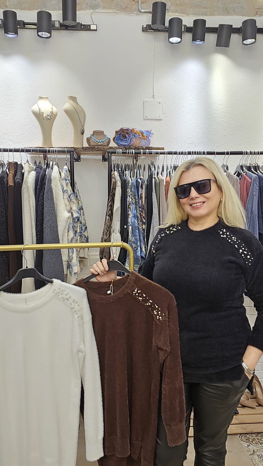 Angora Taş Detaylı Kazak 