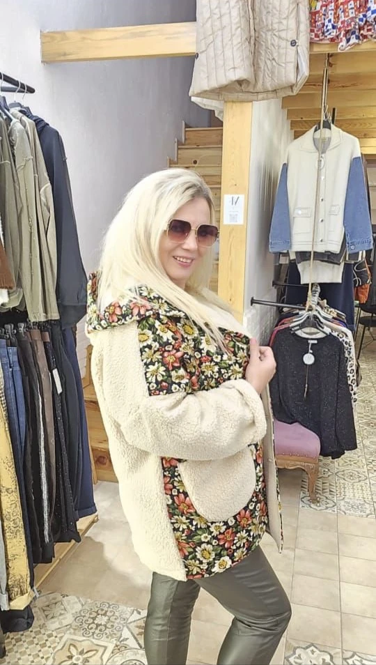 Çiçek Desen Peluş Ceket