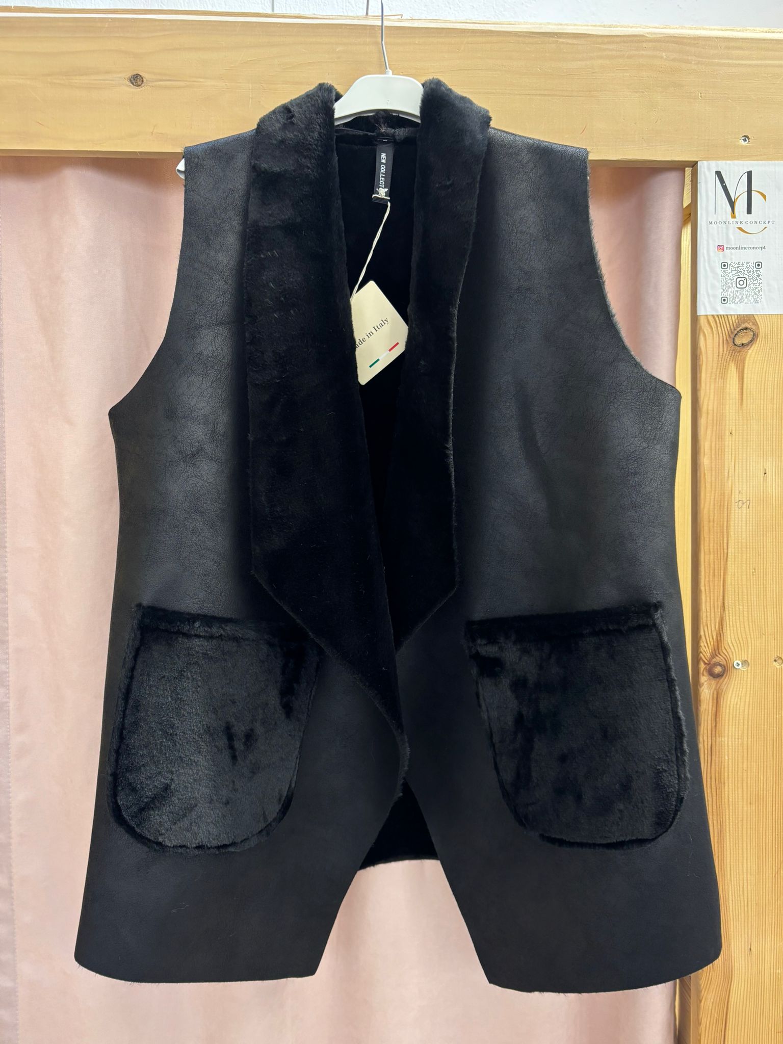 Peluş Detay Deri Yelek