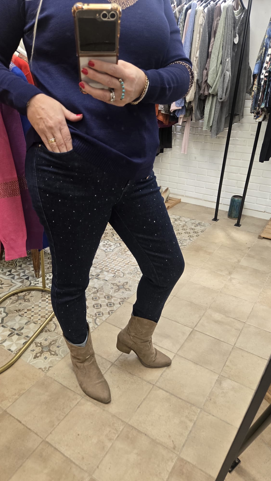 Önü Taş Detaylı Pantolon 