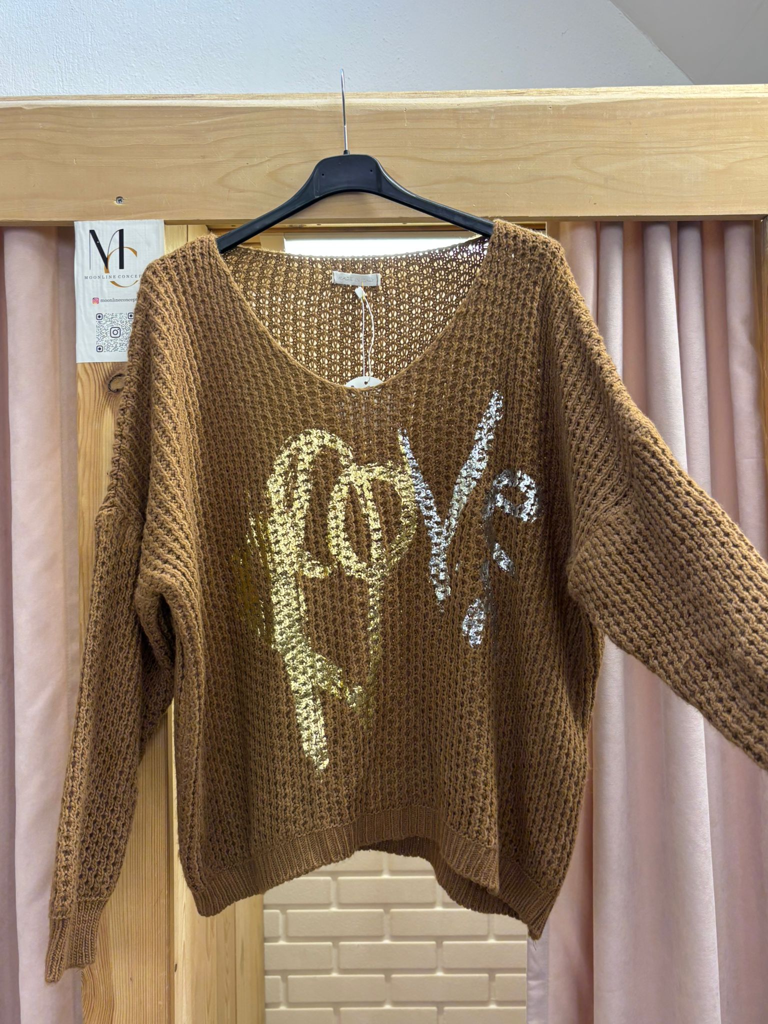 Önü Parlak Yazılı Kazak