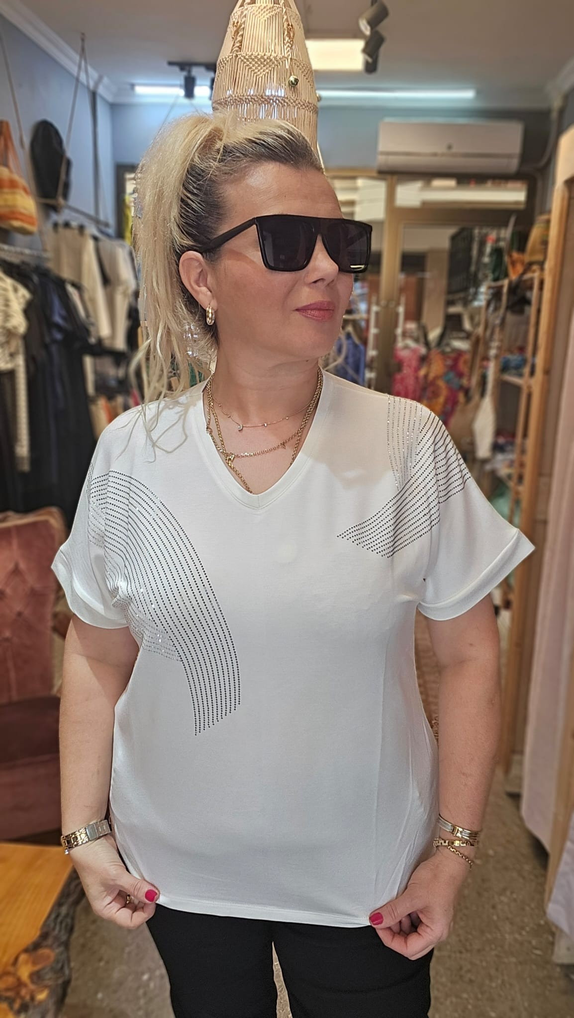 TAŞLI BLUZ - BEYAZ