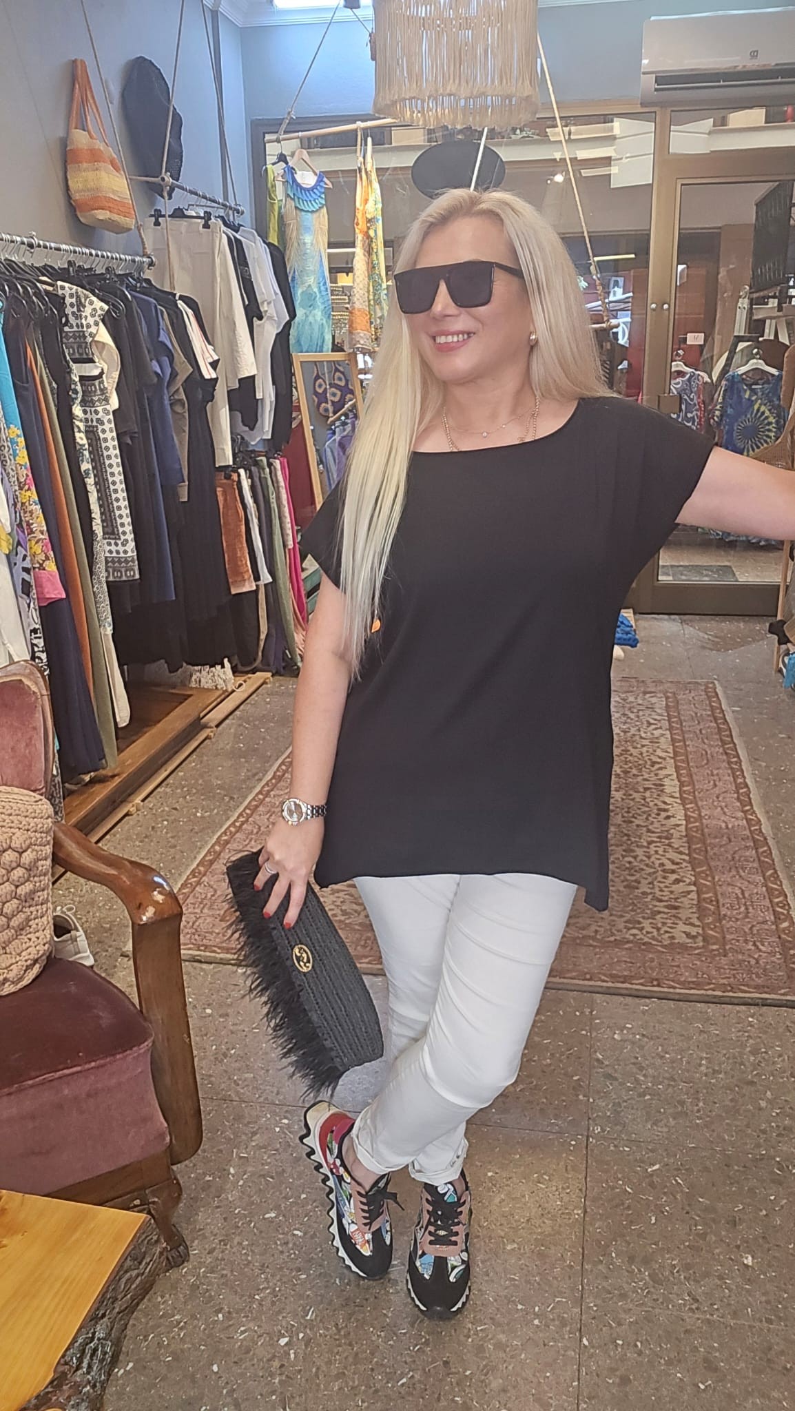 Kayık Yaka T-Shirt – Minimal & Şık Tasarım | MoonlineConcept - SİYAH
