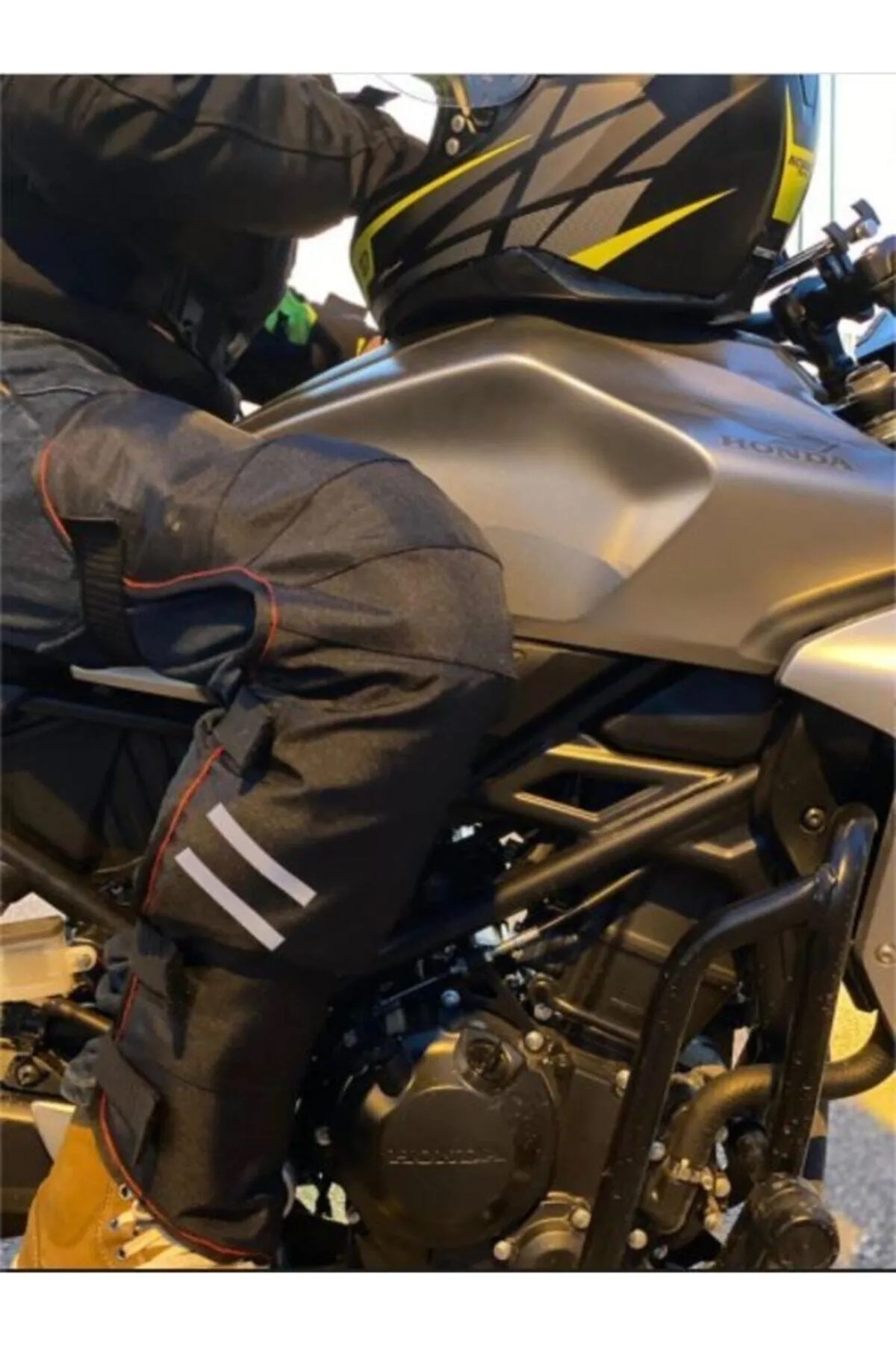Tiens Motorsiklet Diz Ve Bacak Koruma Su ( Yağmur ) Ve Rüzgar Geçirmez