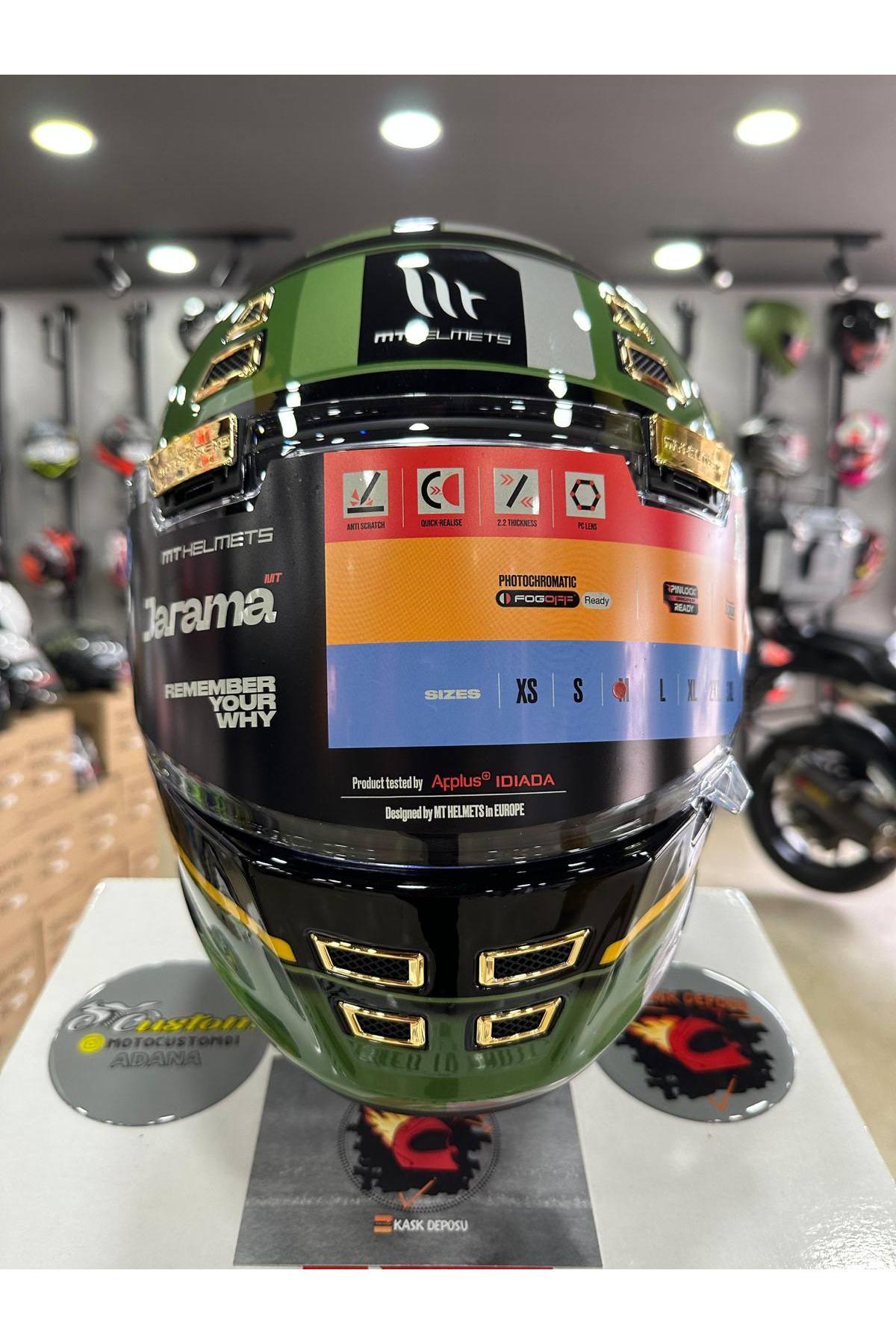 MT Helmets Jarama 68th C1 Parlak Siyah-Yeşil Motosiklet Kaskı