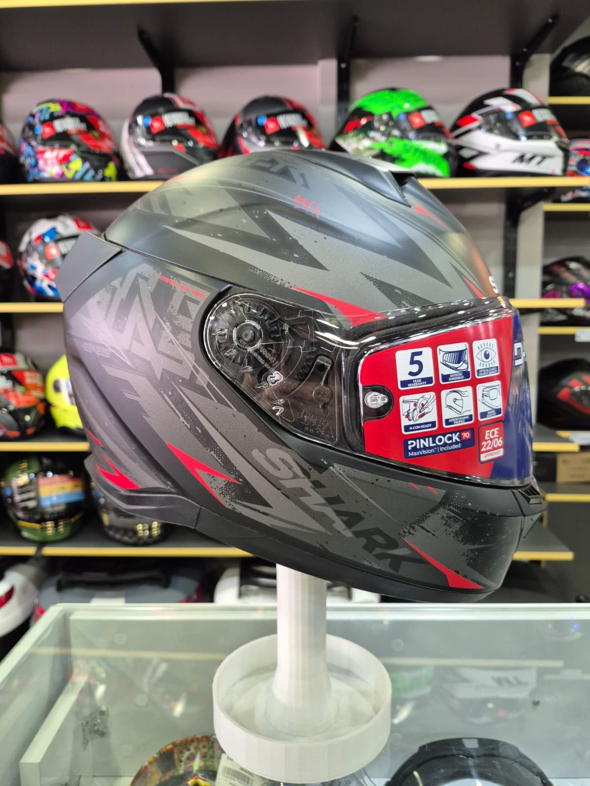 D-Skwal 3 Blast-R Mat Kapalı Kask KAR