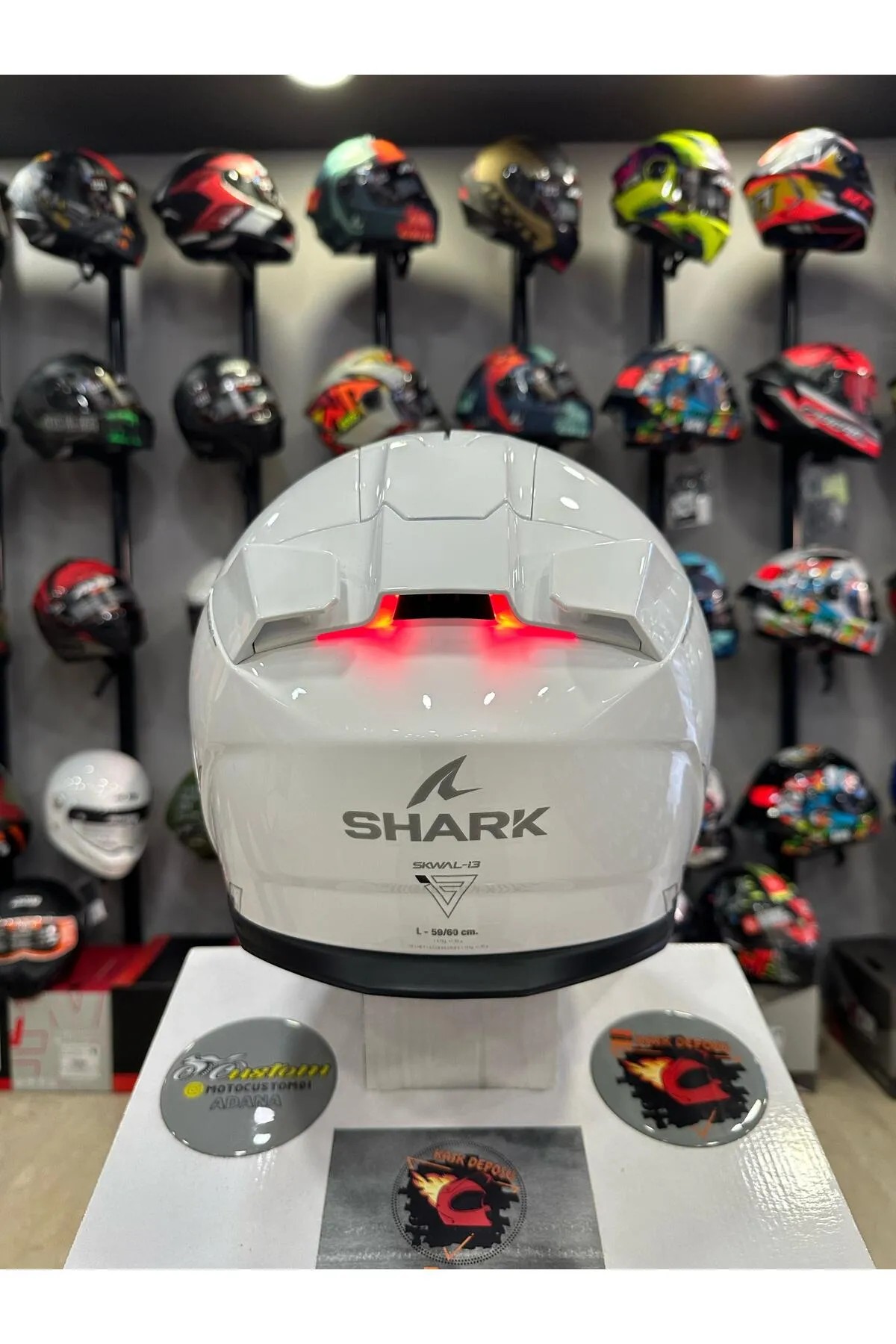 Shark Skwal İ3 Parlak Beyaz