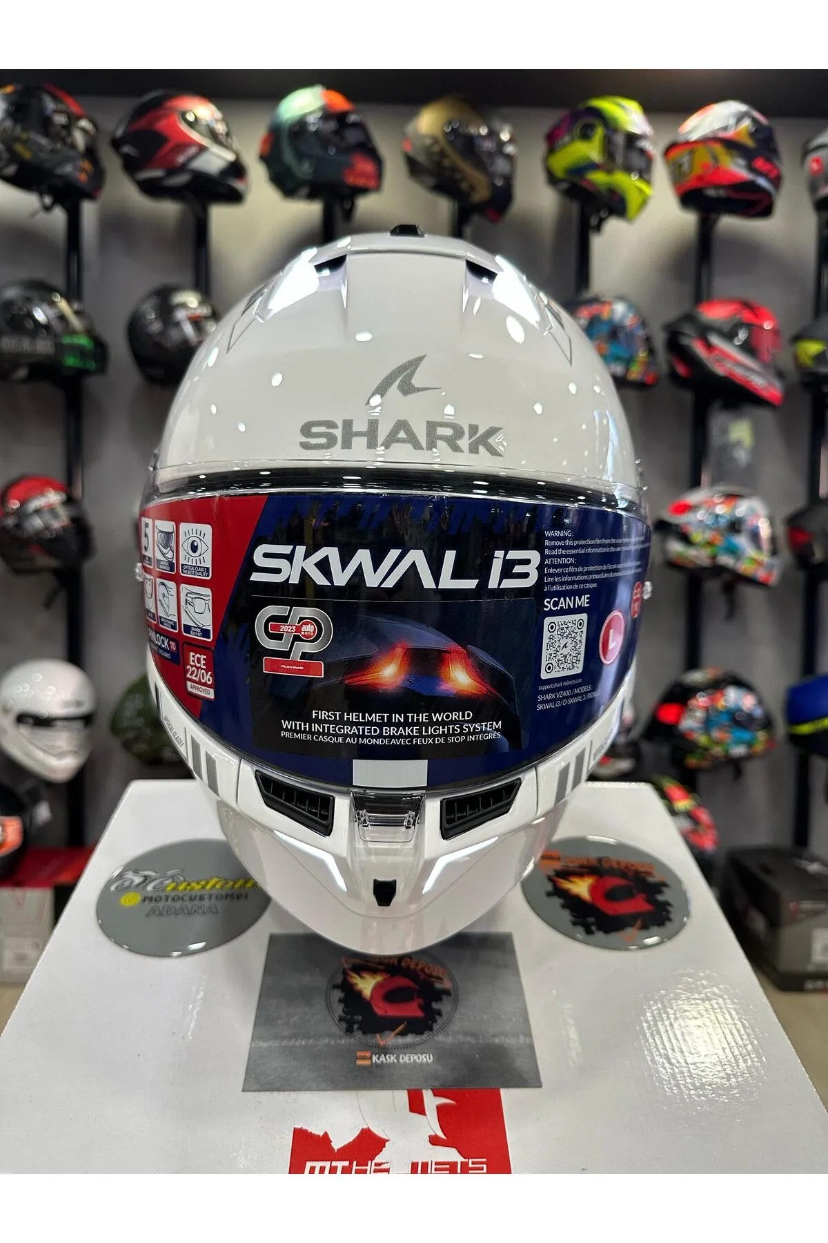 Shark Skwal İ3 Parlak Beyaz
