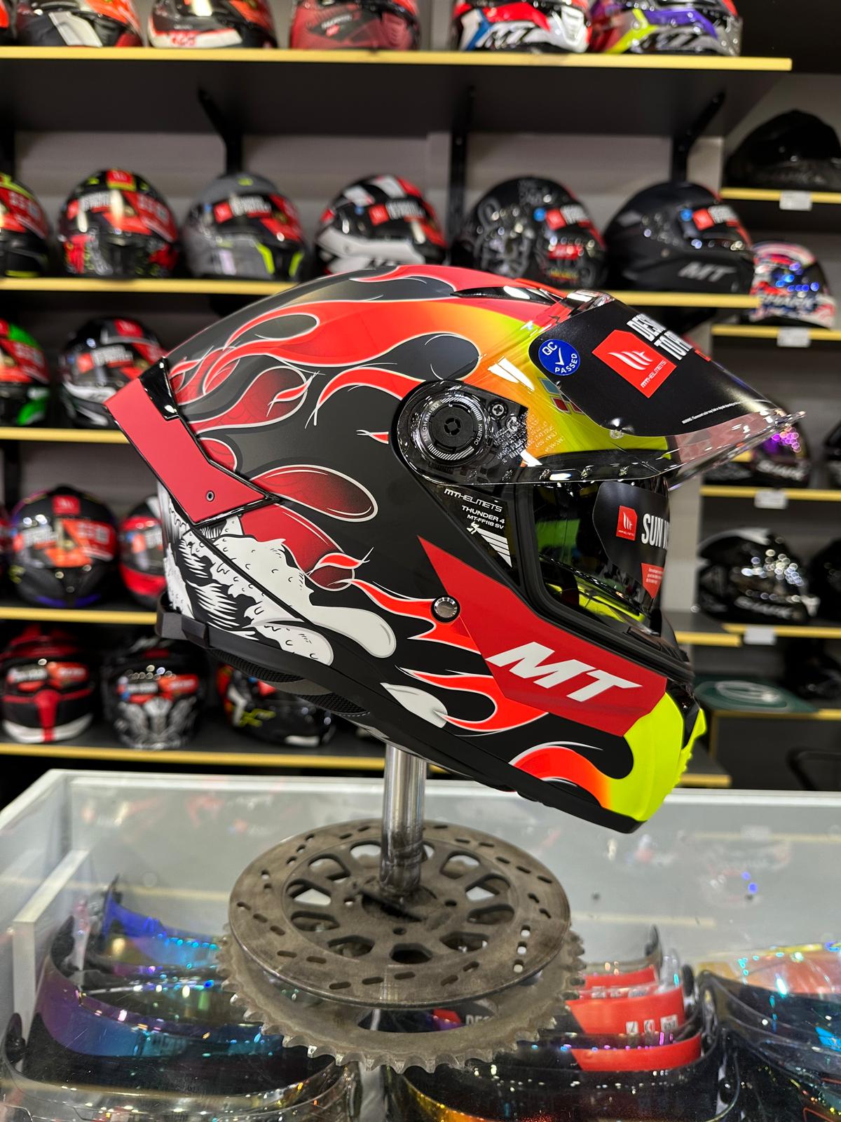 Thunder 4 SV Yamanaka B3 Mat Kapalı Kask