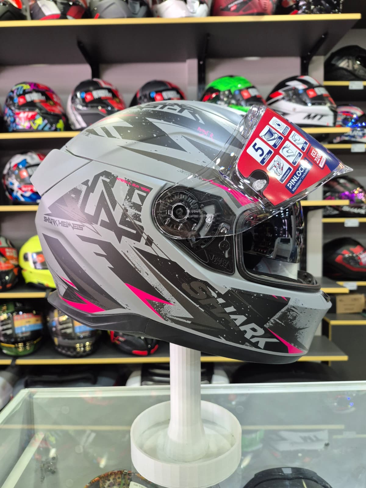 D-Skwal 3 Blast-R Mat Kapalı Kask SVK