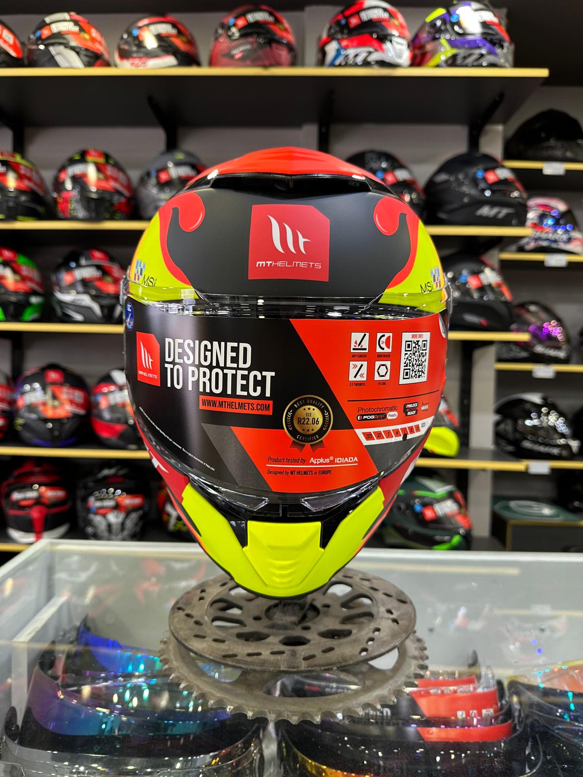 Thunder 4 SV Yamanaka B3 Mat Kapalı Kask