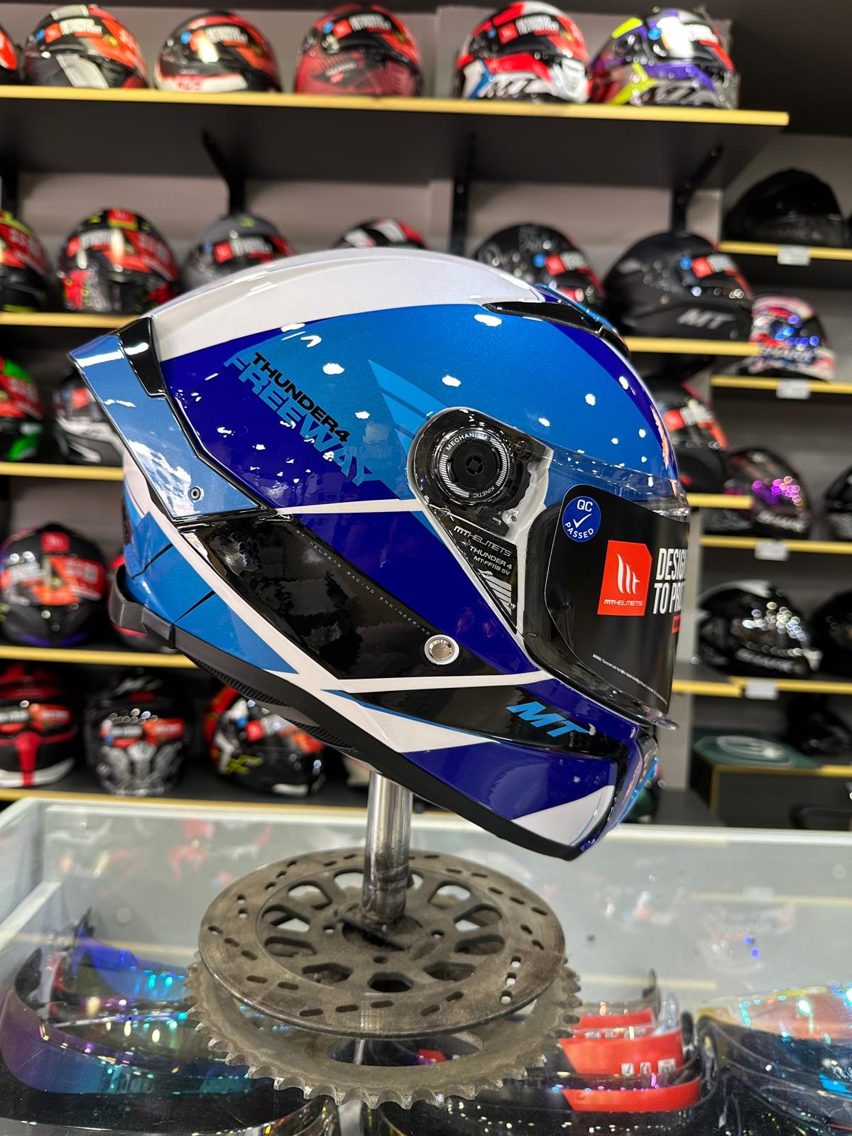 Thunder 4 SV Freeway A17 Parlak Kapalı Kask