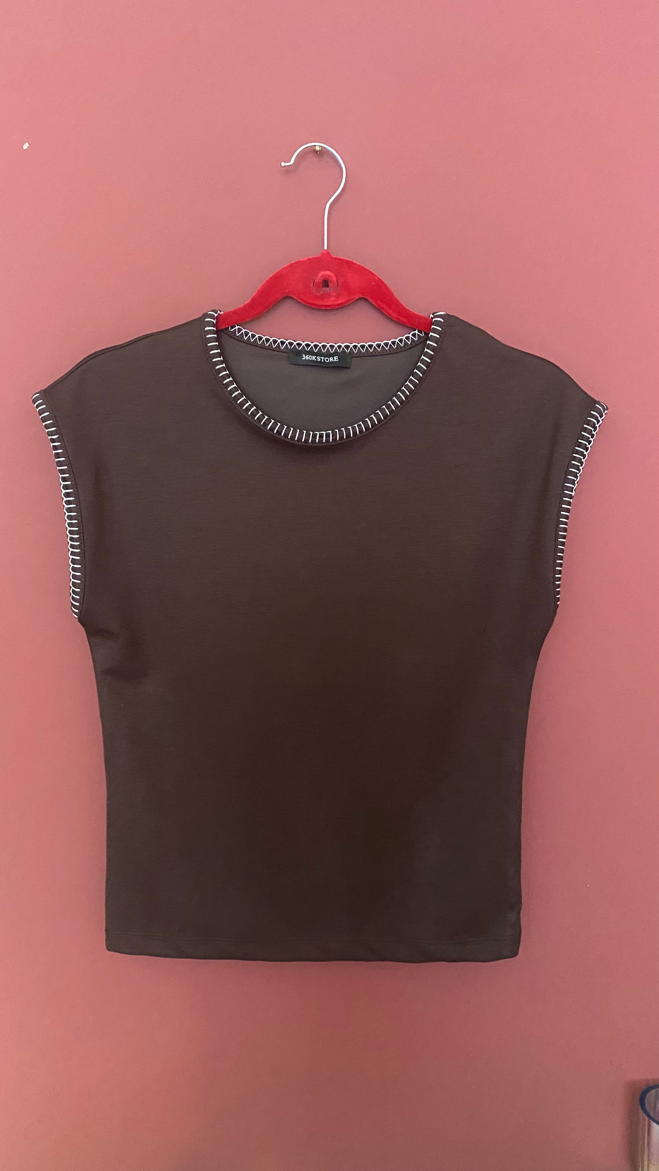 Kahverengi Limited Edition Çoban Dikişli Kısa Kollu Bluz