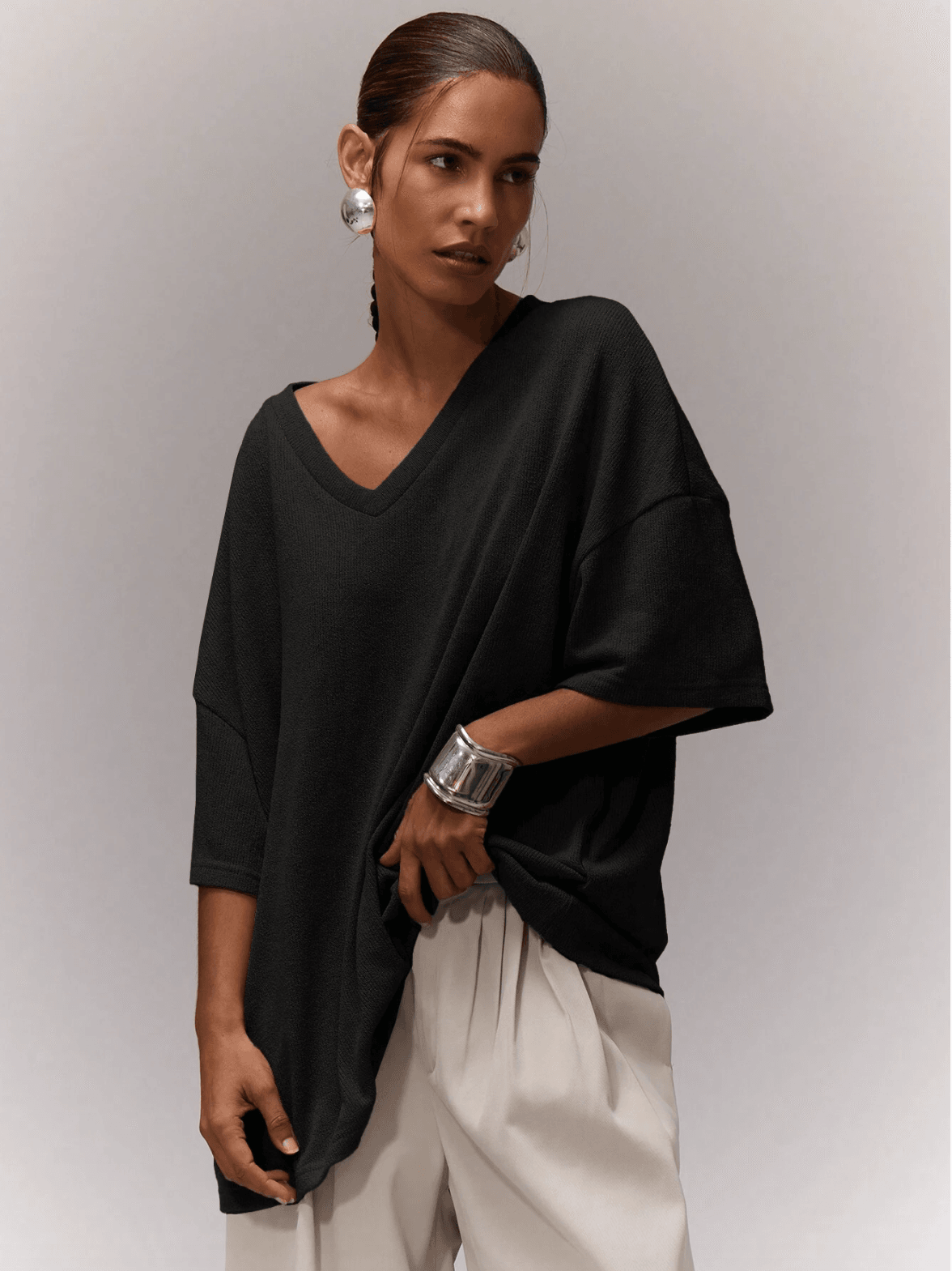 V Yaka Relaxed Fit Kısa Kollu Tişört