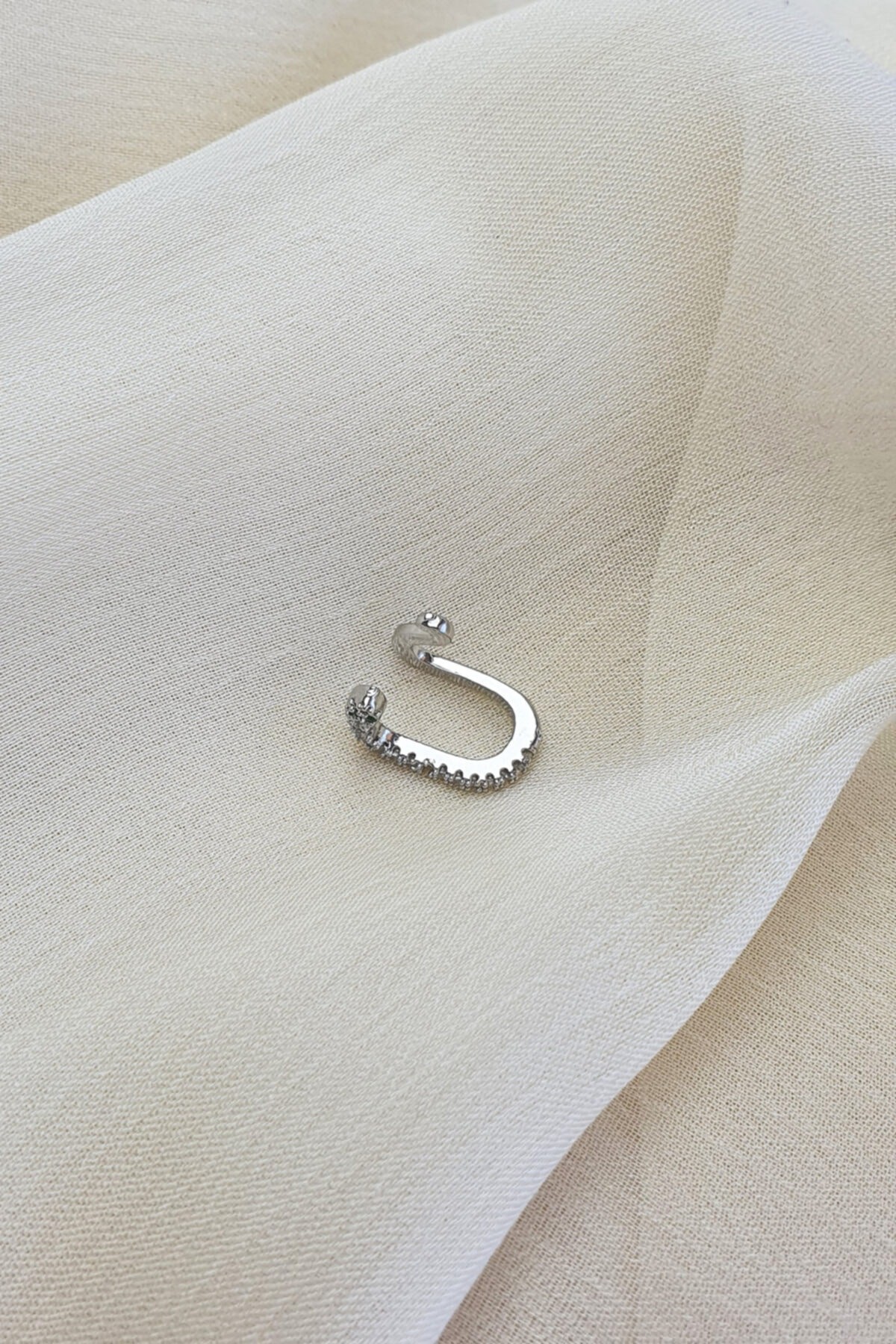 HELİX BABY SNAKE ( MİNİ YILAN ) SIKIŞTIRMALI KIKIRDAK KÜPE ( EAR CUFF )