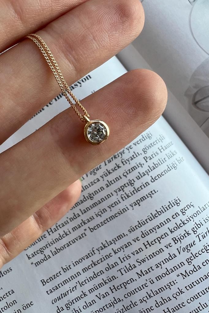 MİNİ TAŞ KOLYE ( ALTIN KAPLAMA )