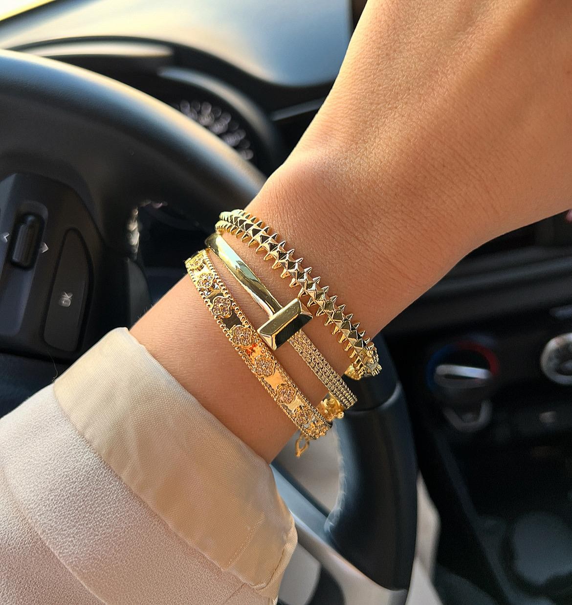 CARTIER MODEL BILEZIK