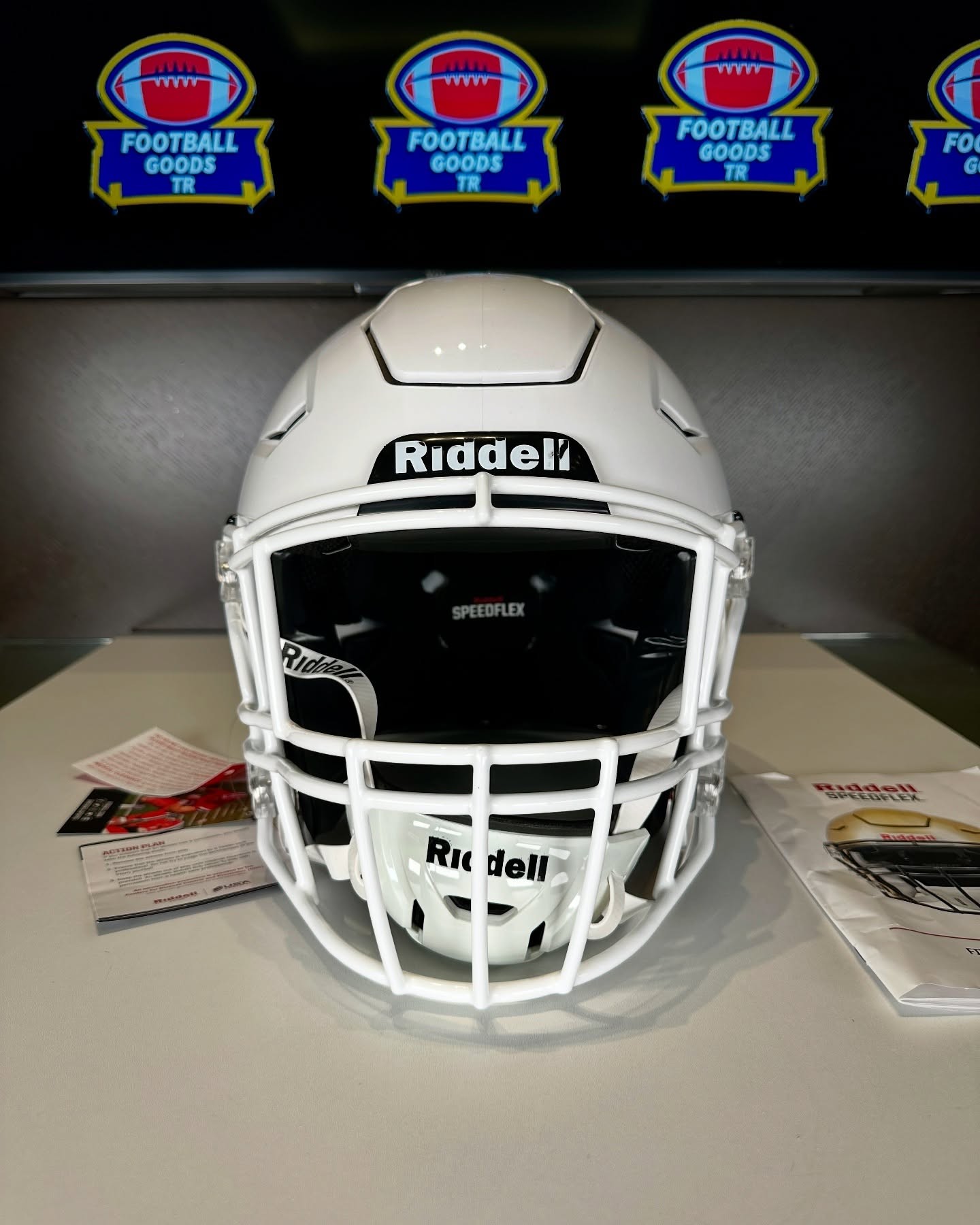 Speedflex Blackout Helmet 2025