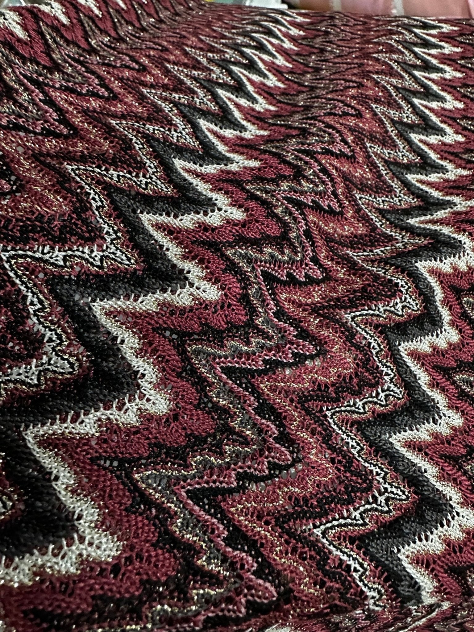 Bordo Zikzak Örgü Kumaş
