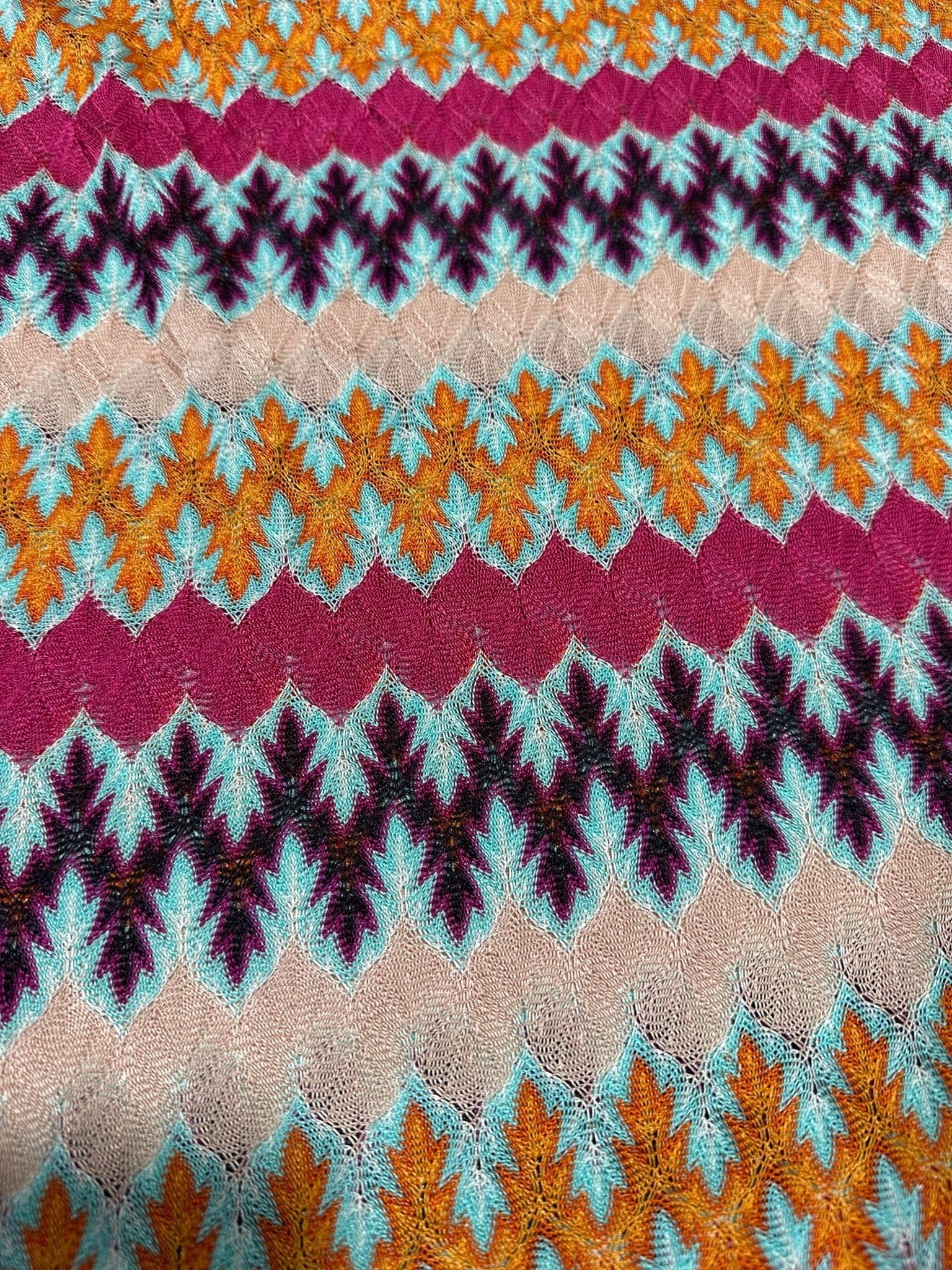 Çok Renkli Chevron Örgü Kumaş