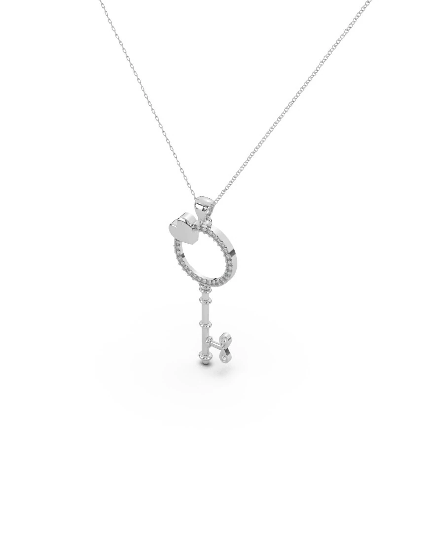 Zarif Kalp Detaylı Anahtar Tasarım 925 Ayar Gümüş Kolye